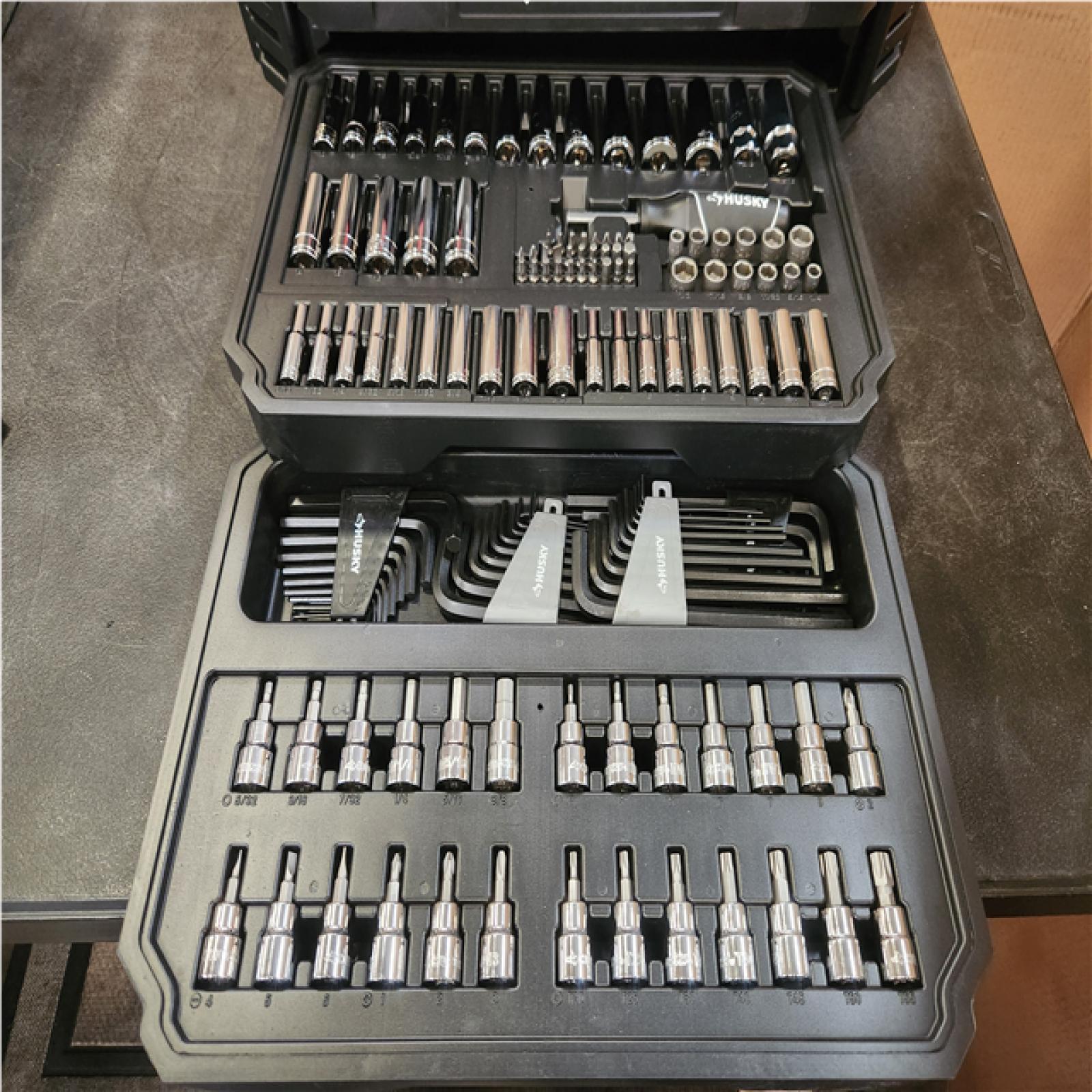 Phoenix NEW Husky 244-Piece SAE/Metric Mechanics Tool Set with Tool Box