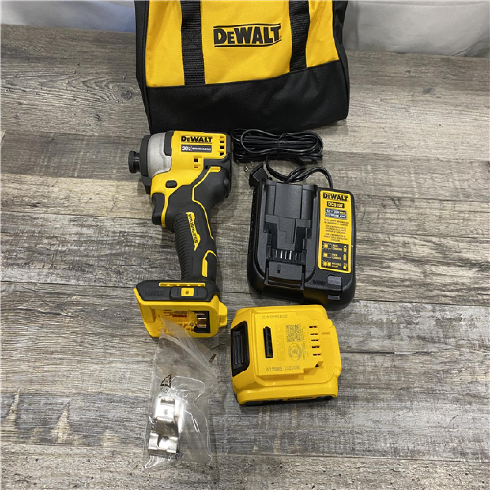 AS-IS DEWALT Atomic 20V Max Lithium-Ion Brushless Cordless Compact 1/4 in. Impact Driver Kit