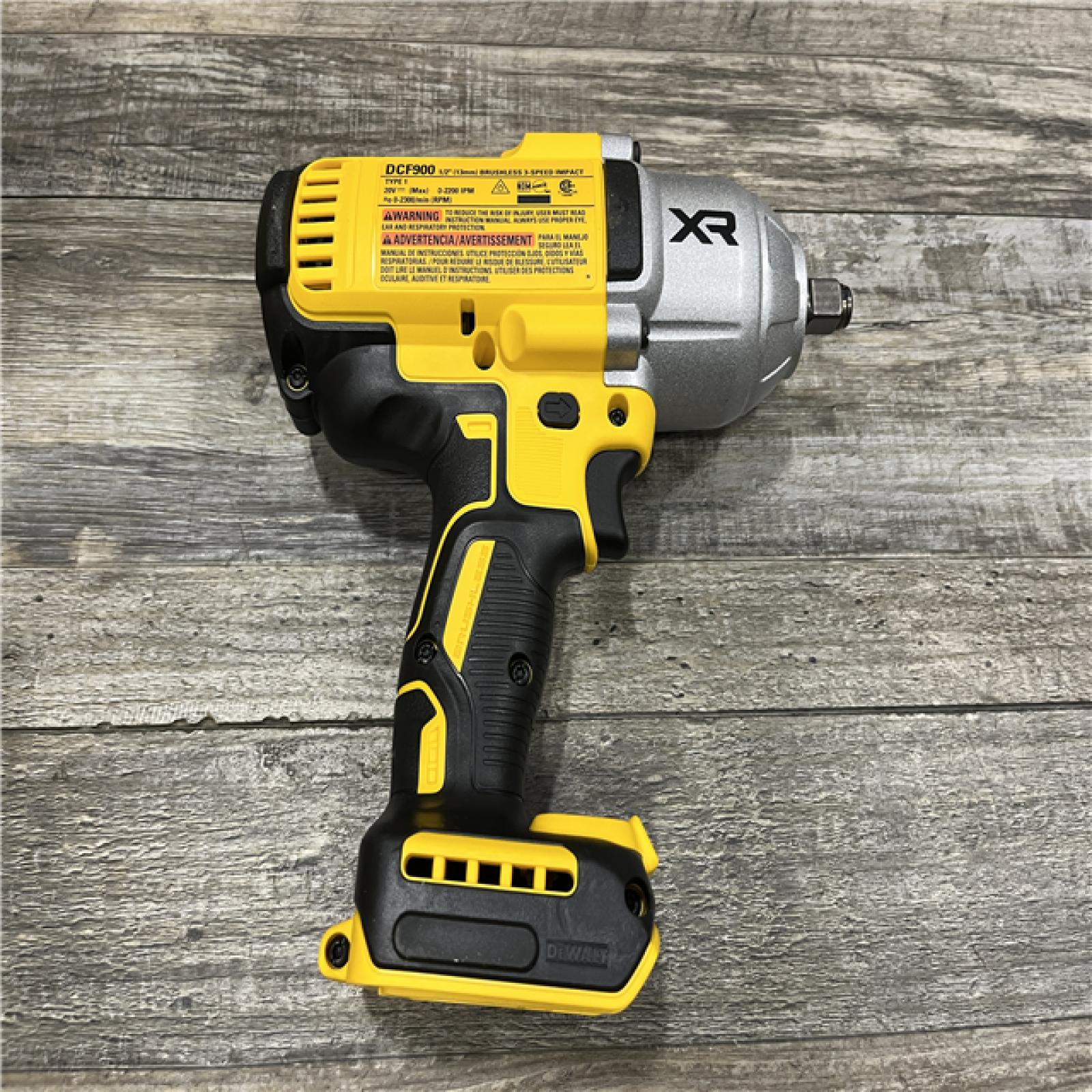 AS-IS DEWALT 20V MAX Lithium-Ion Cordless 1/2 in. Impact Wrench Kit