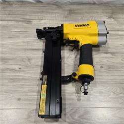 LIKE NEW! - DeWalt 16 Gauge 1 Crown 2 Lathing Stapler