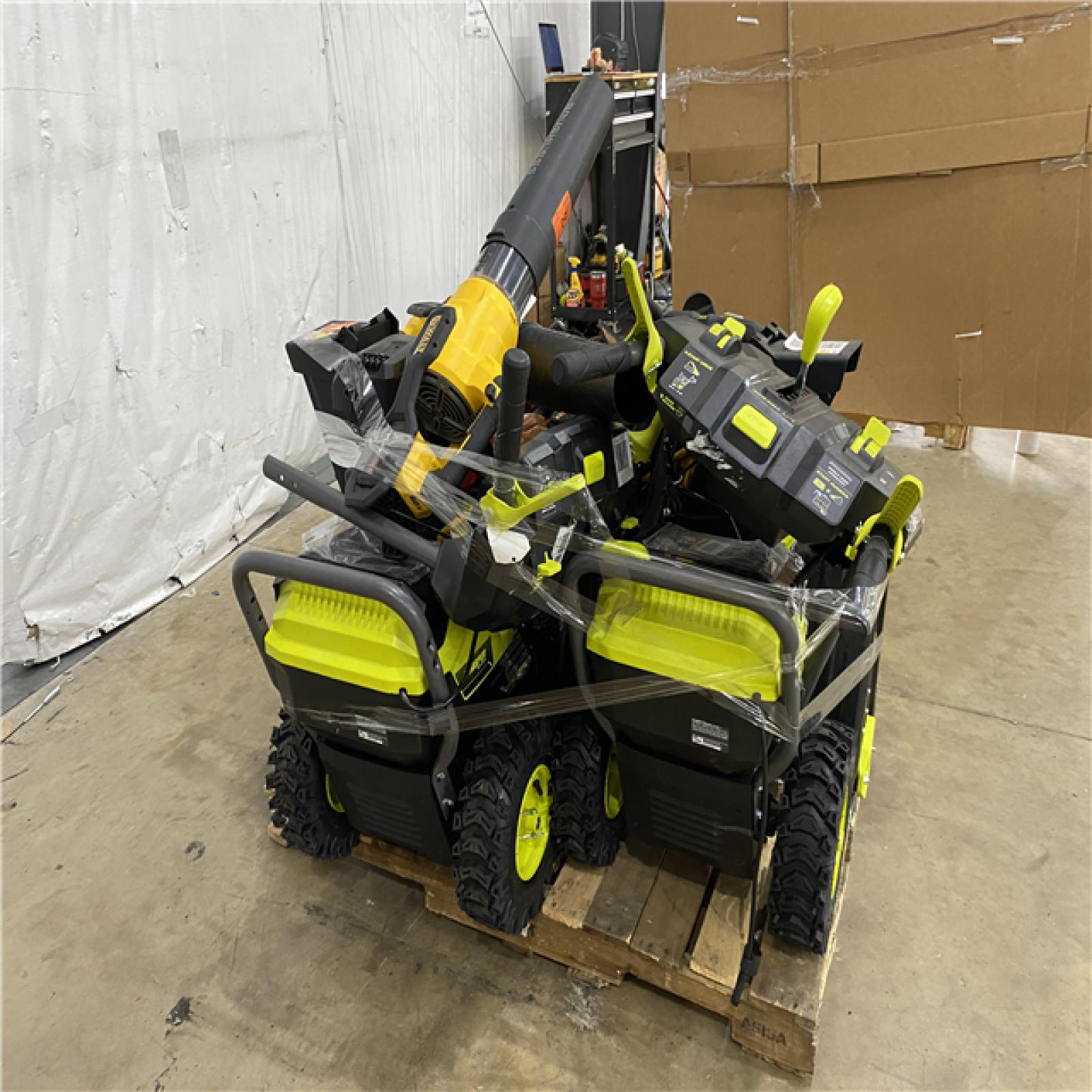 Houston Location AS IS - Tool Pallet