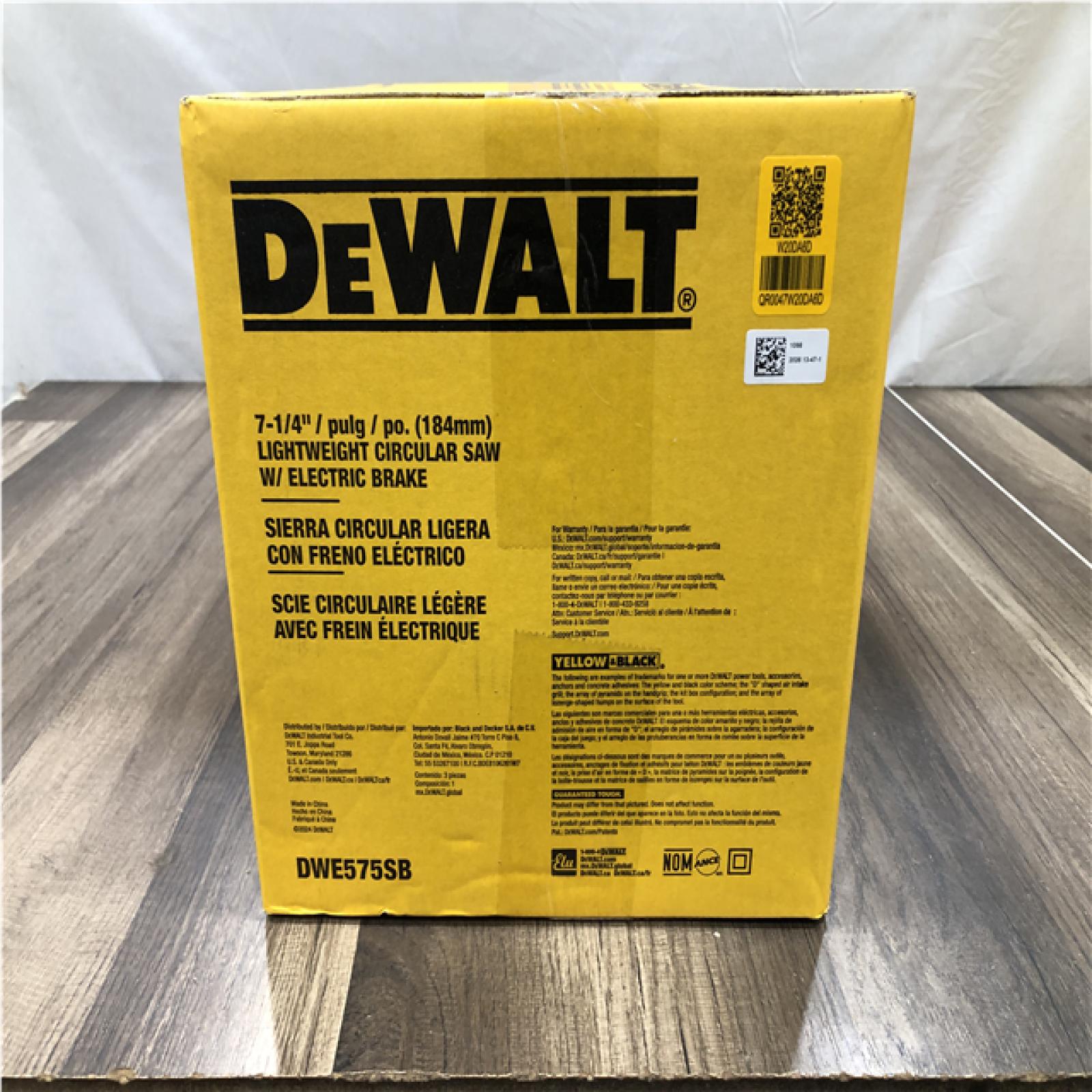 NEW - DEWALT 15 Amp 7-1/4 in. Lightweight Circular Saw with Electric Brake
