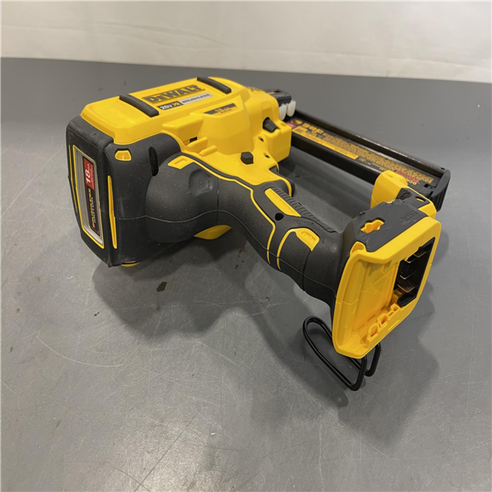 AS-IS - DEWALT Cordless 18-Gauge Narrow Crown Stapler (Tool Only) With Contractor Bag