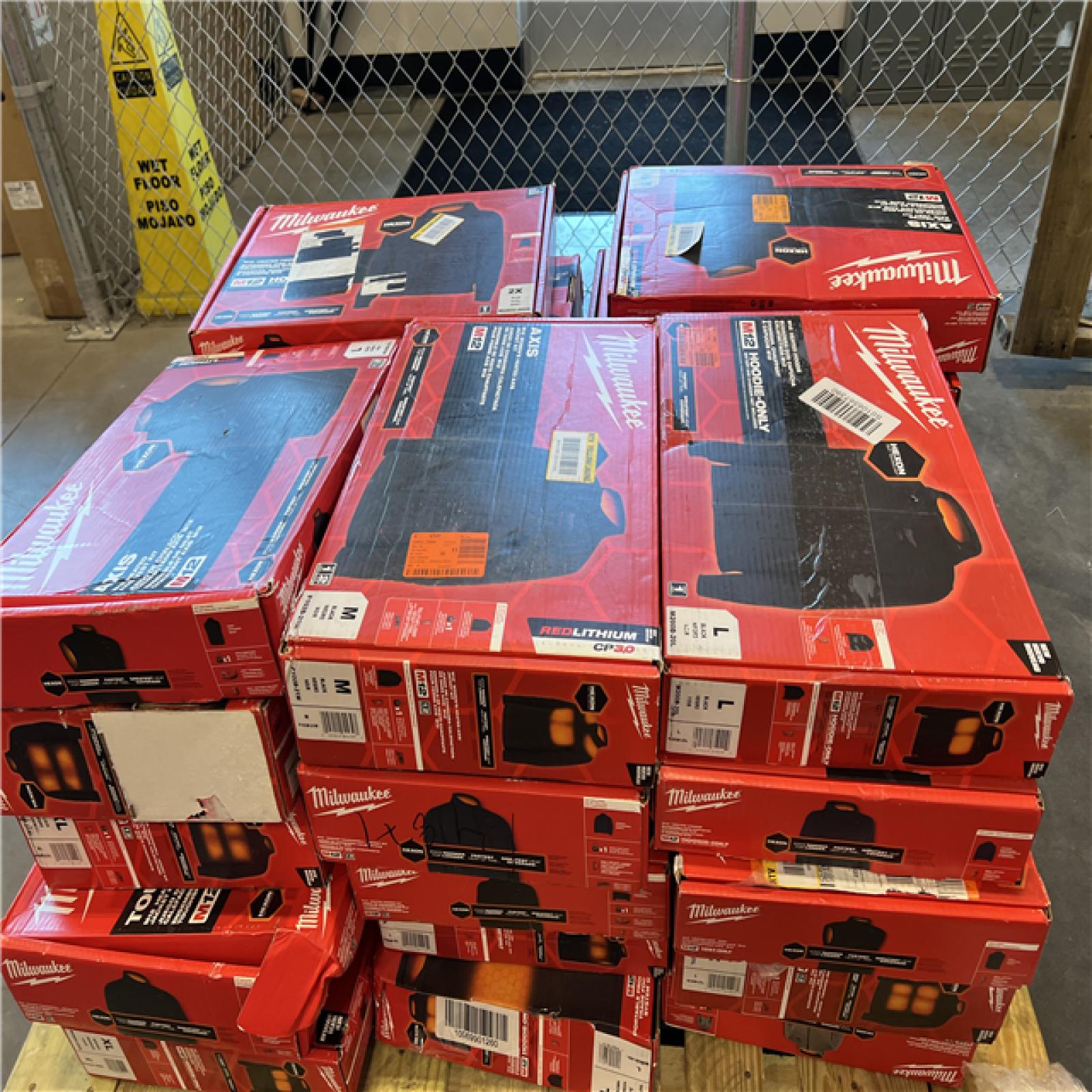 DALLAS LOCATION - AS-IS MILWAUKEE JACKET PALLET (25 COUNT)