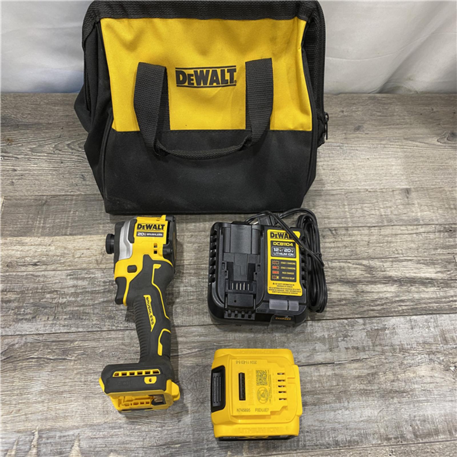 AS-IS DEWALT ATOMIC 20V MAX Lithium-Ion Cordless 1/4 in. Brushless Impact Driver Kit