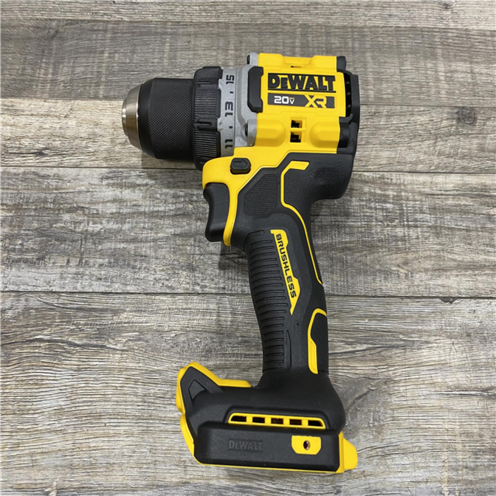 AS-IS DEWALT 20V MAX XR Brushless Cordless 1/2 Drill/Driver Kit
