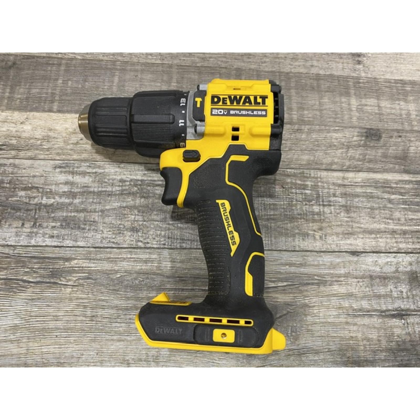 AS-IS DEWALT ATOMIC 20V Cordless 1/2 in. Compact Hammer Drill Kit