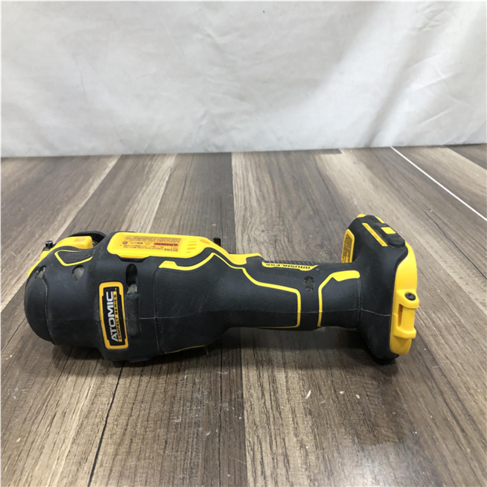 AS-IS DEWALT ATOMIC 20V MAX Lithium-Ion Cordless Brushless Oscillating Tool Kit