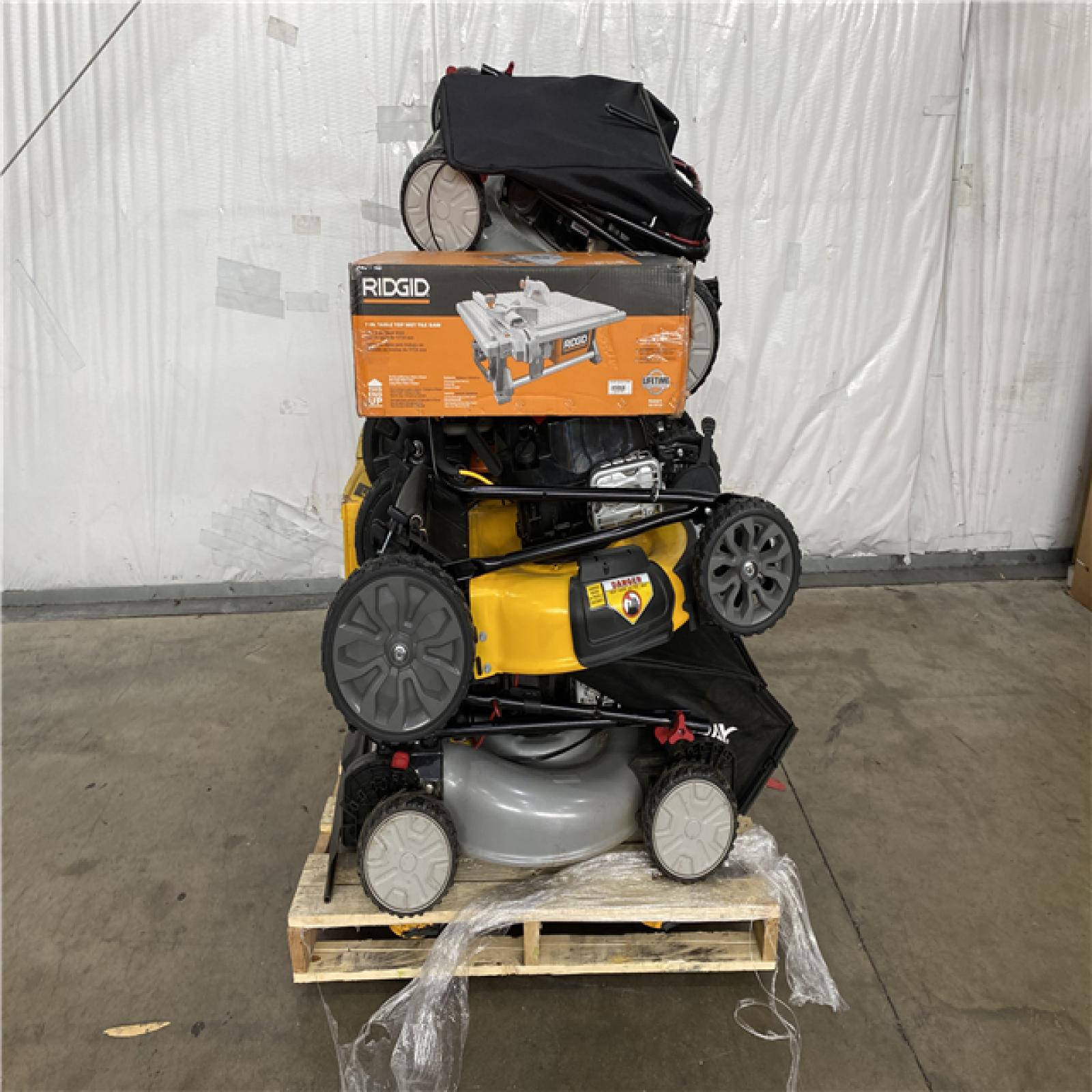 Houston Location - AS-IS Outdoor Pallet