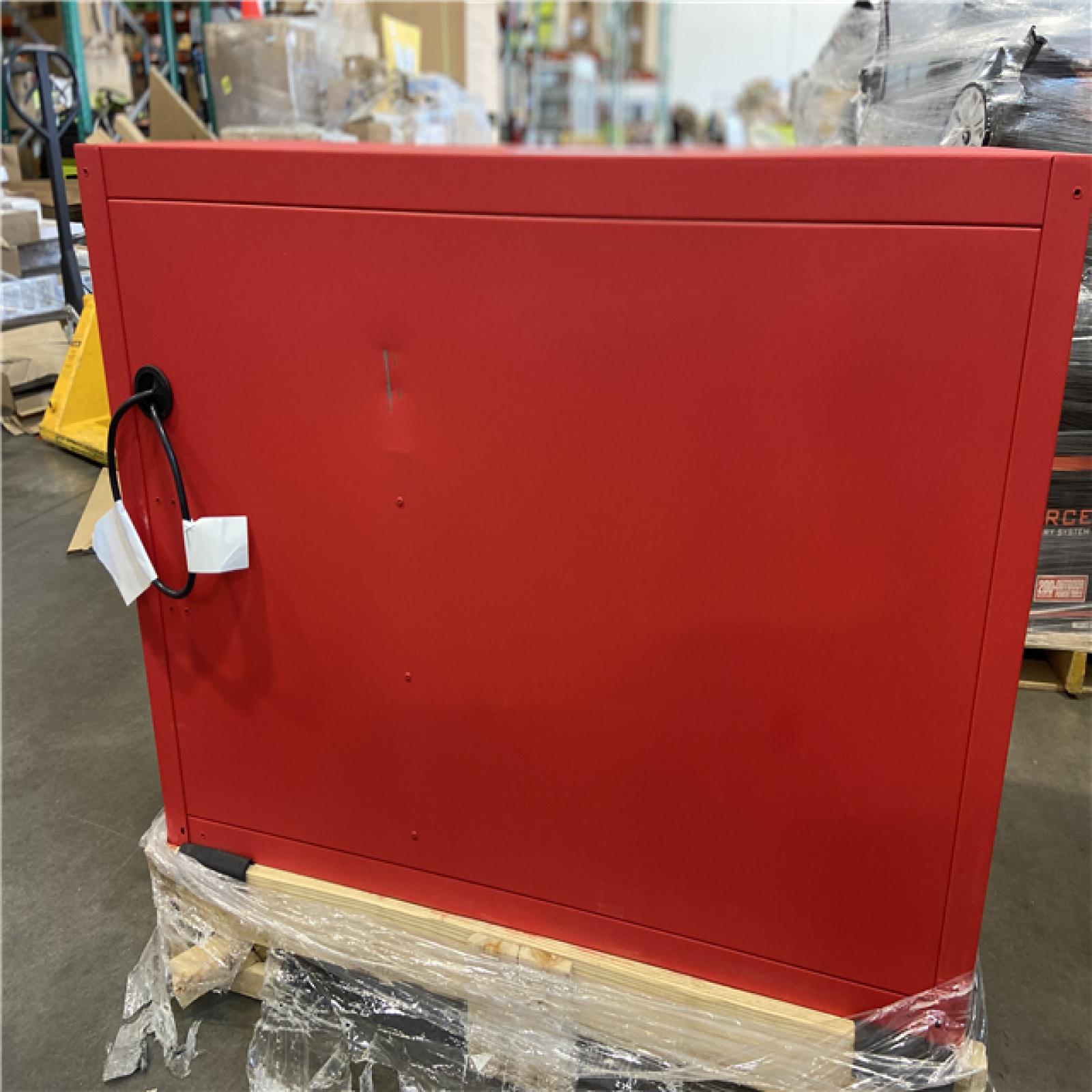 DALLAS LOCATION - Milwaukee High Capacity 46 in. W x 22 in. D 10-Drawer Roller Cabinet Tool Chest