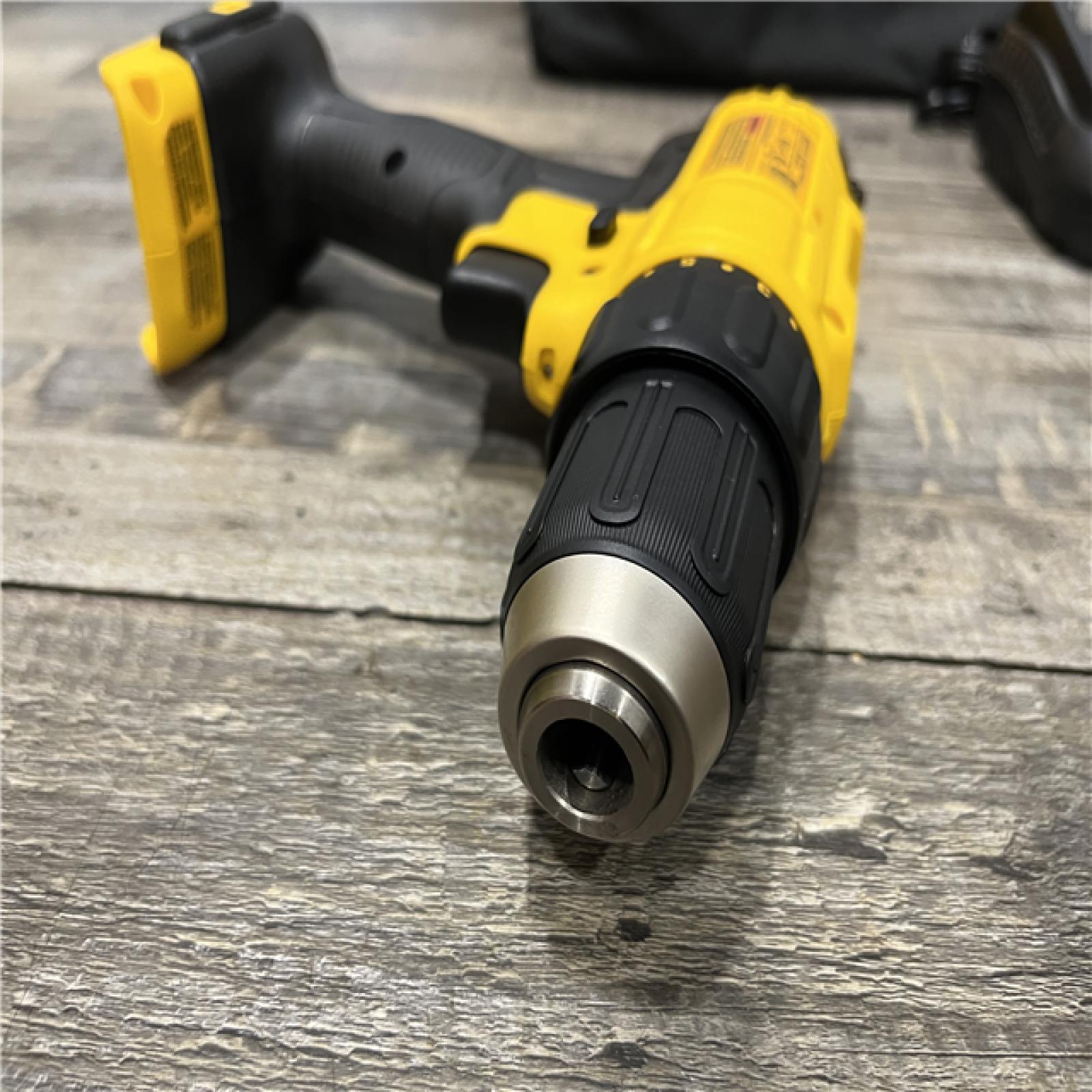 AS-IS DEWALT 20V MAX Cordless 1/2 in. Drill/Driver Kit
