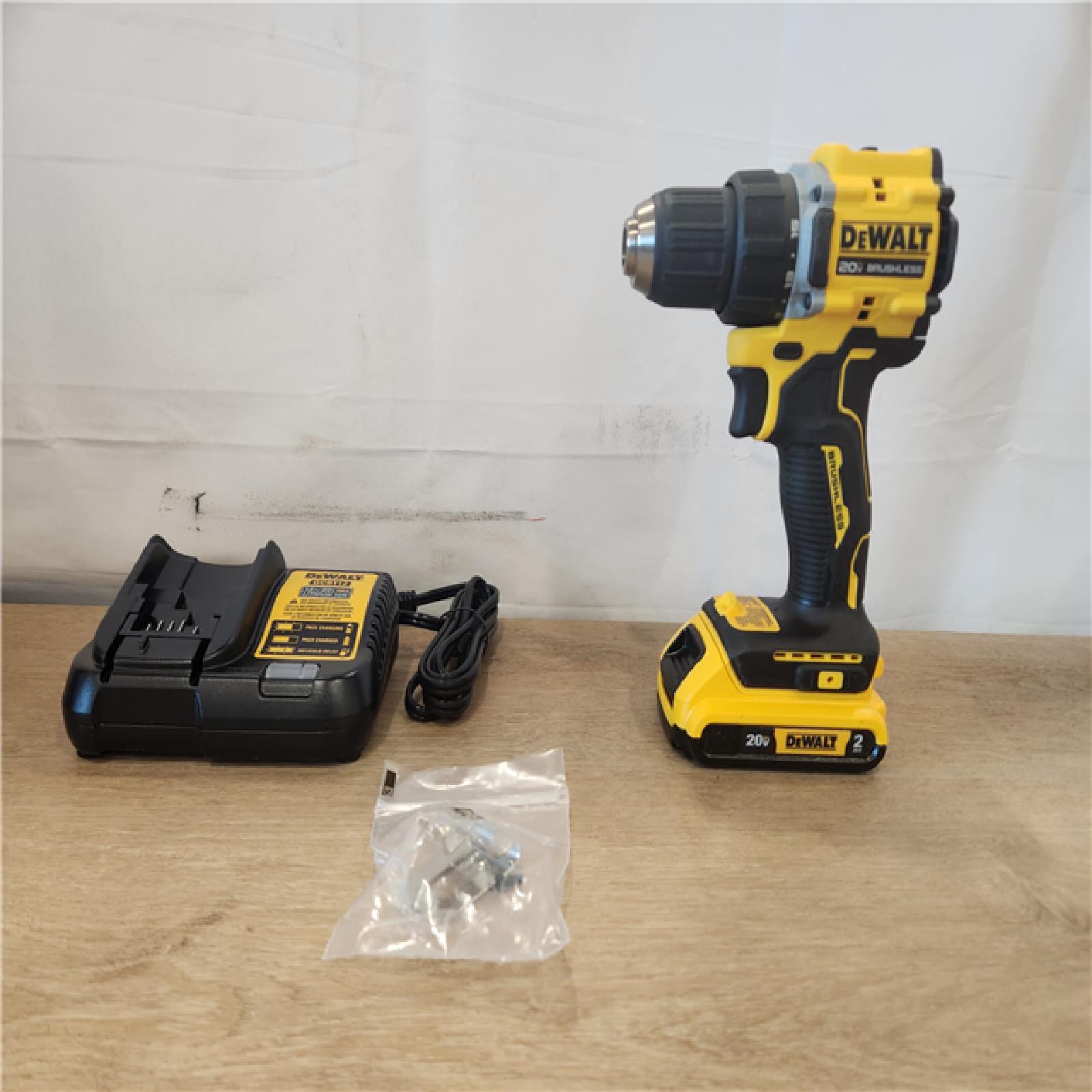 AS-IS- DEWALT ATOMIC COMPACT SERIES 20V MAX* Brushless Cordless 1/2 Drill/Driver Kit