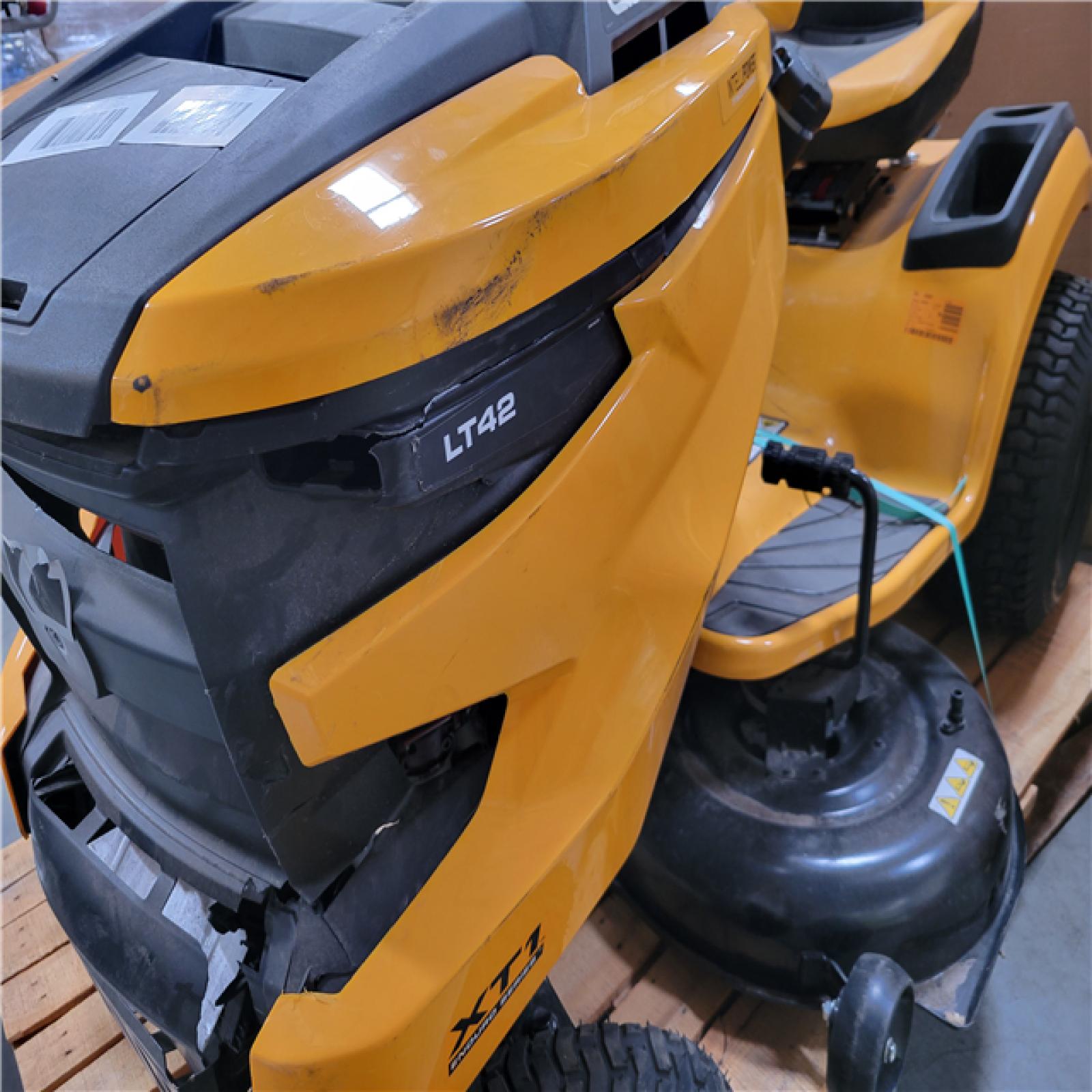 CALIFORNIA AS-IS CUB CADET XT1 ENDURO SERIES 42 IN. SIT DOWN RIDING LAWN MOWER