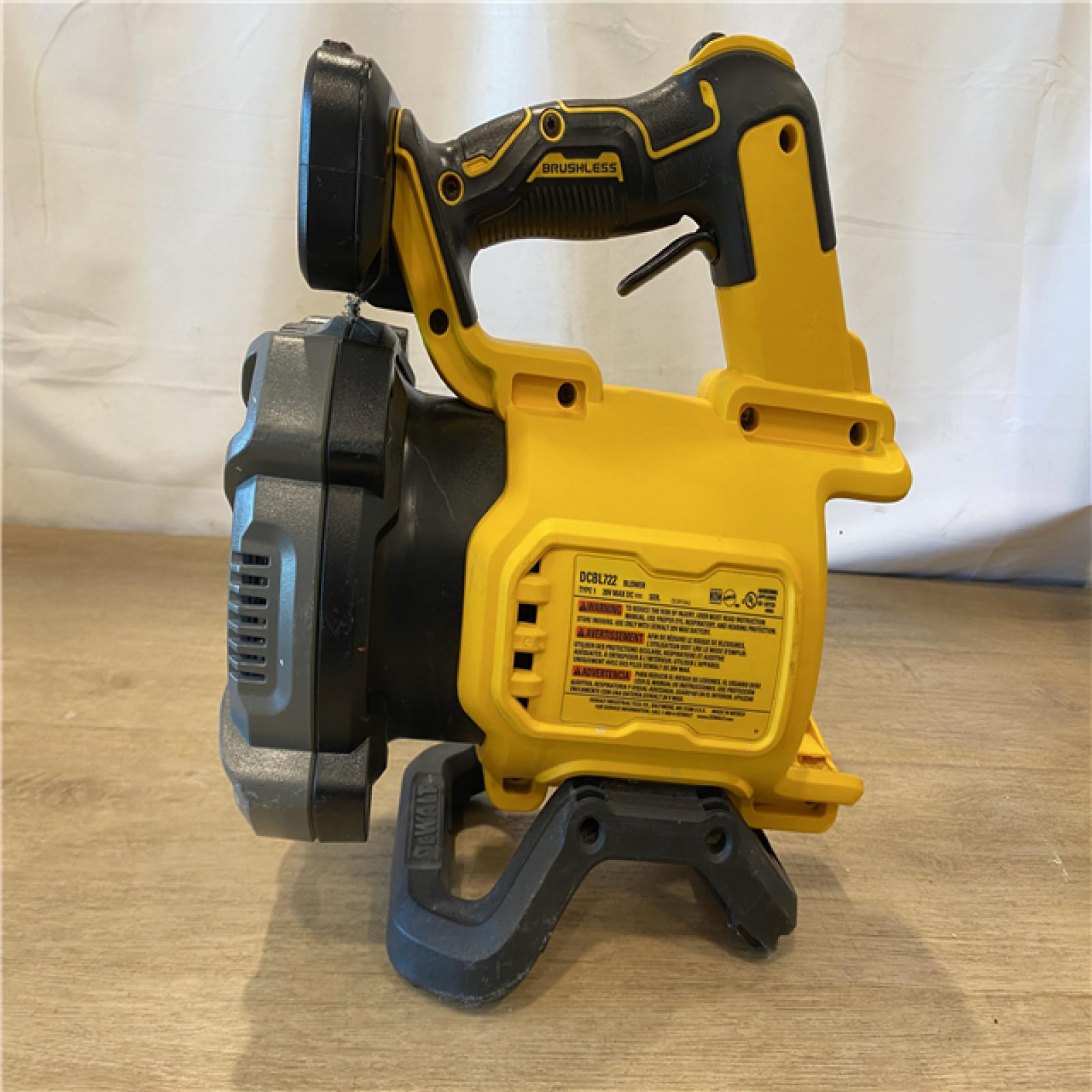 AS-IS DEWALT 20V MAX* XR Brushless Cordless Handheld Blower Kit