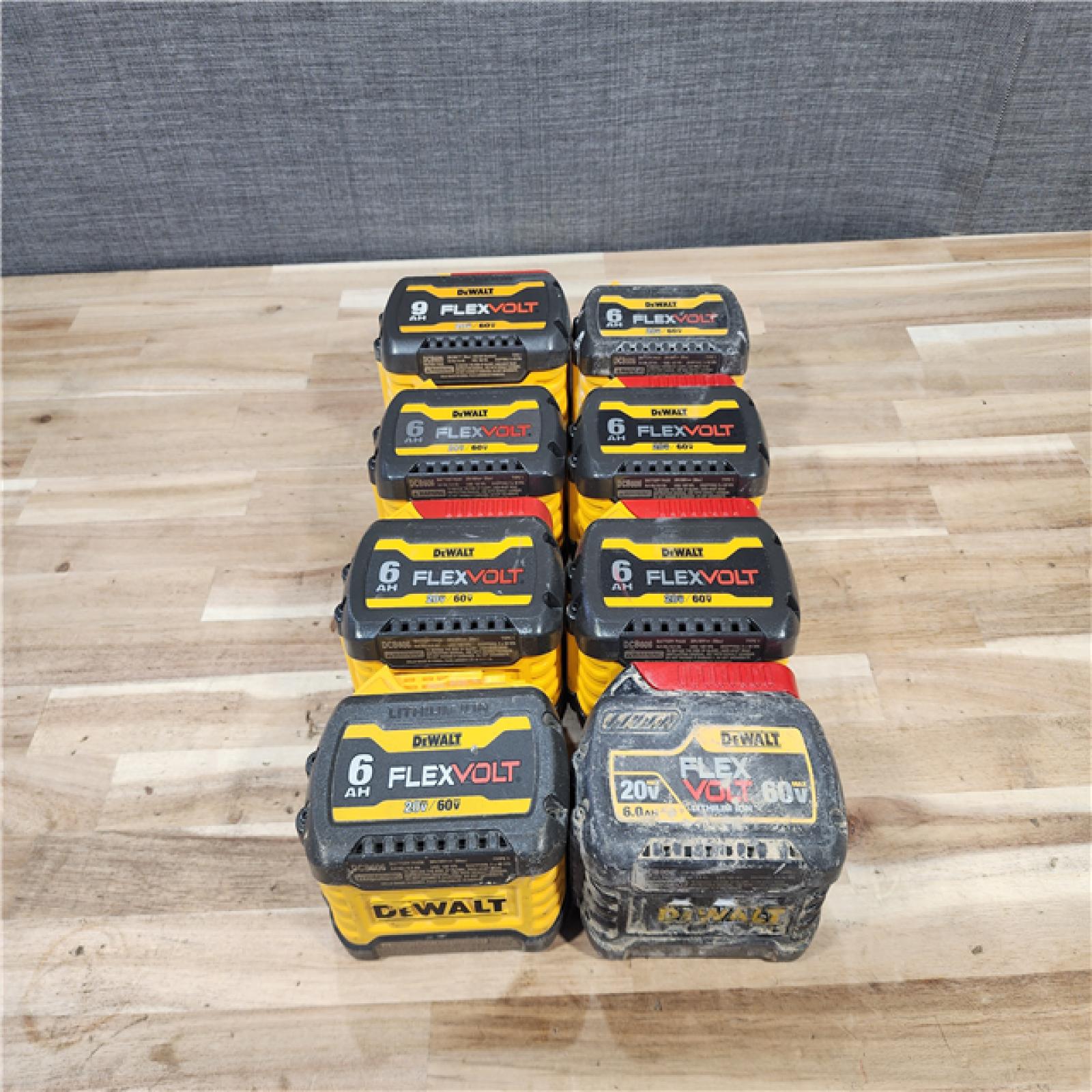HOUSTON LOCATION - AS-IS DEWALT BATTERY PACK QTY - 8