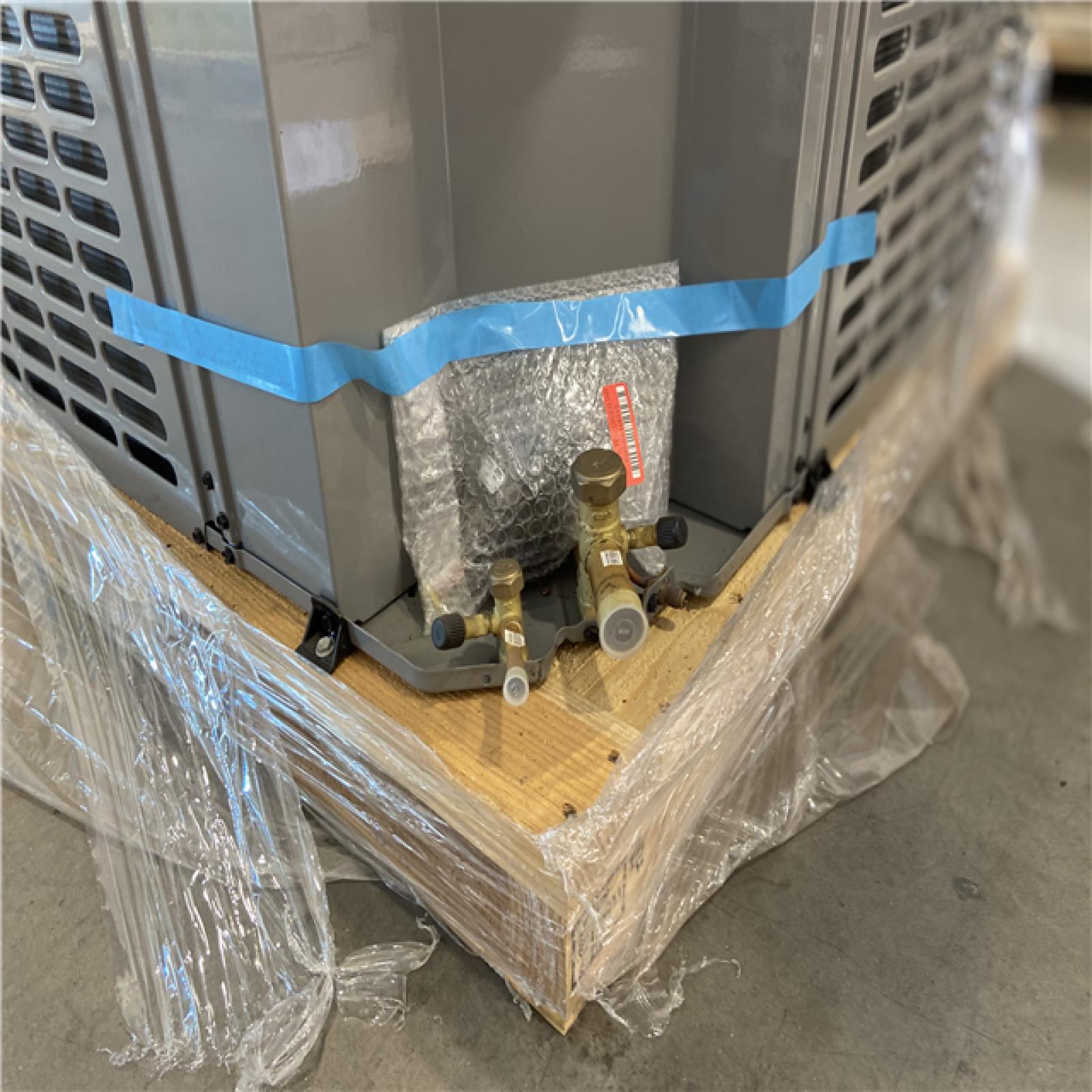 DALLAS LOCATION - Johnson Controls 3.5 Ton 15.2seer/7.8 Hspf 2-Stage Heat Pump