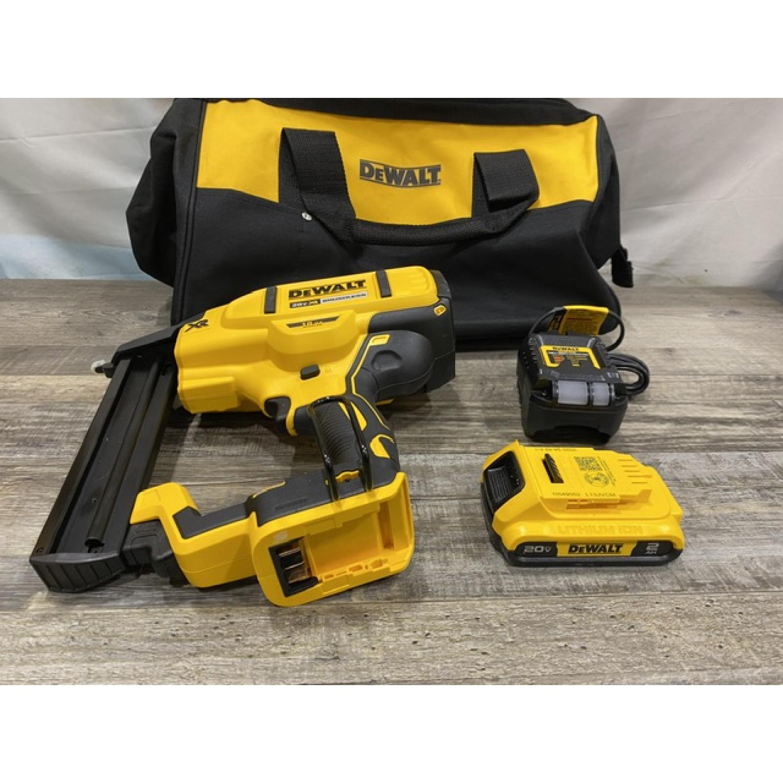 AS-IS DEWALT 20V MAX XR Lithium-Ion Cordless 18-Gauge Narrow Crown Stapler Kit