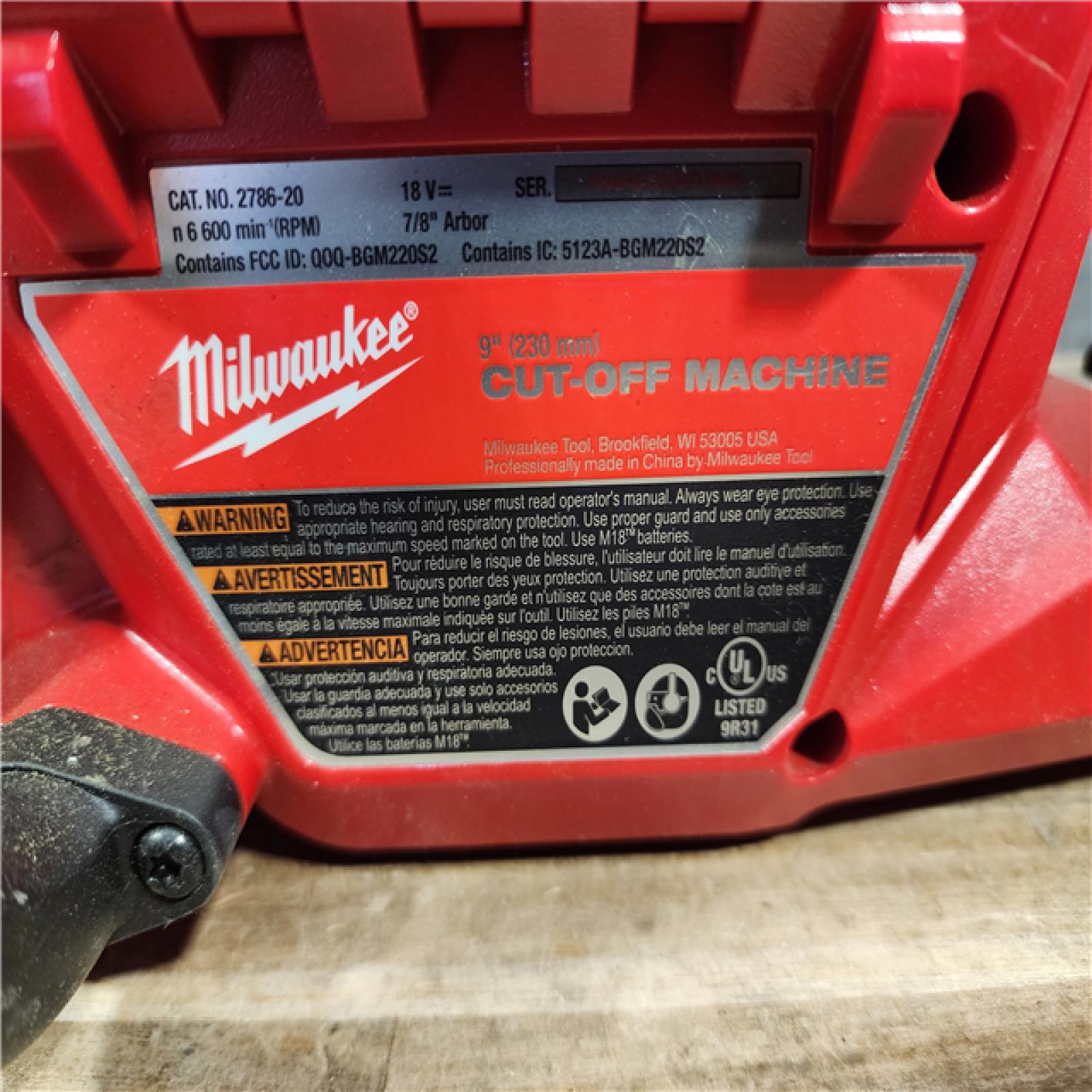 HOUSTON LOCATION - AS-IS Milwaukee FUEL ONE-KEY 18V Lithium-Ion Brushless Cordless 9 in. Cut Off Saw (Tool-Only)