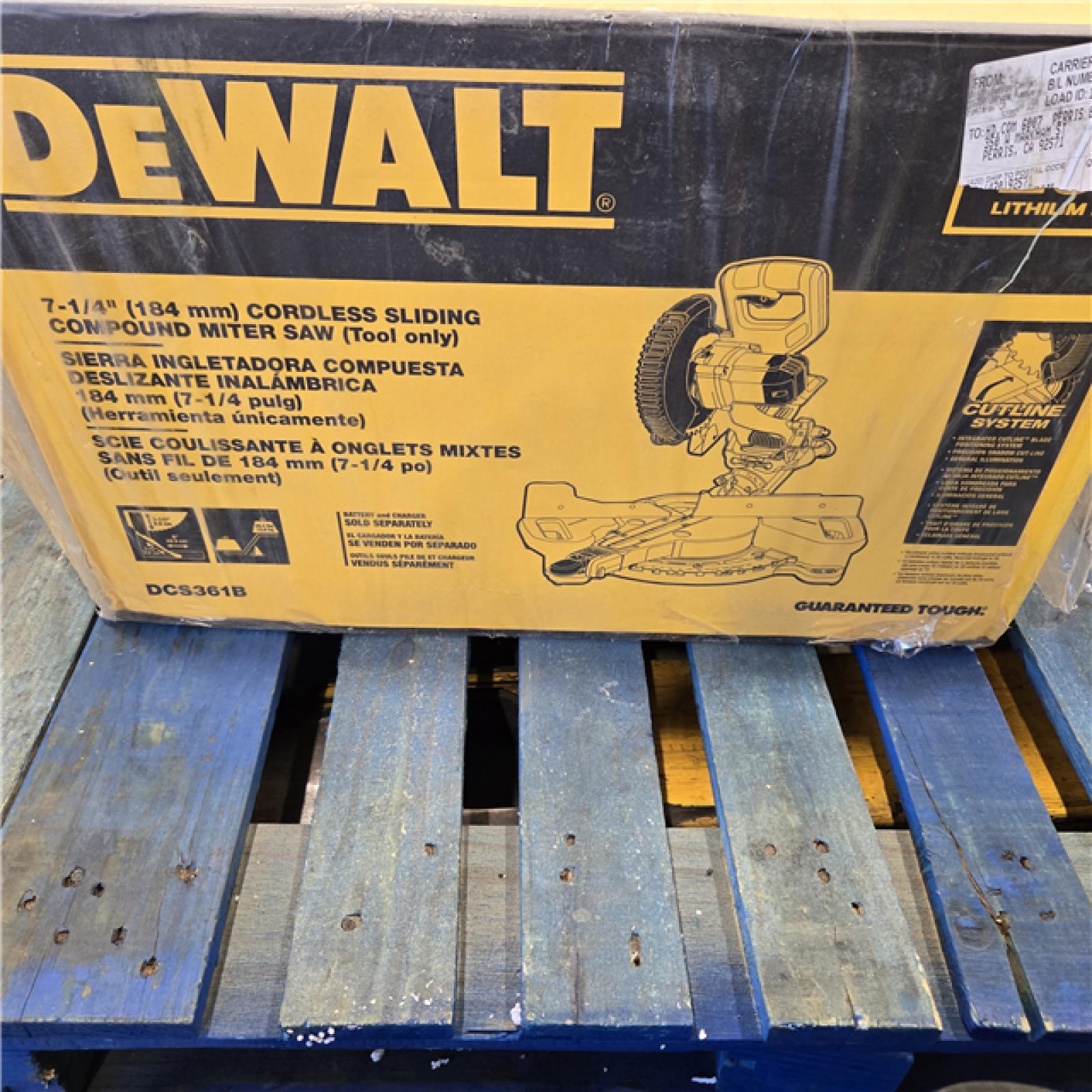 NEW DEWALT 20V MAX Cordless 7-1/4 in. Sliding Miter Saw (Tool Only)