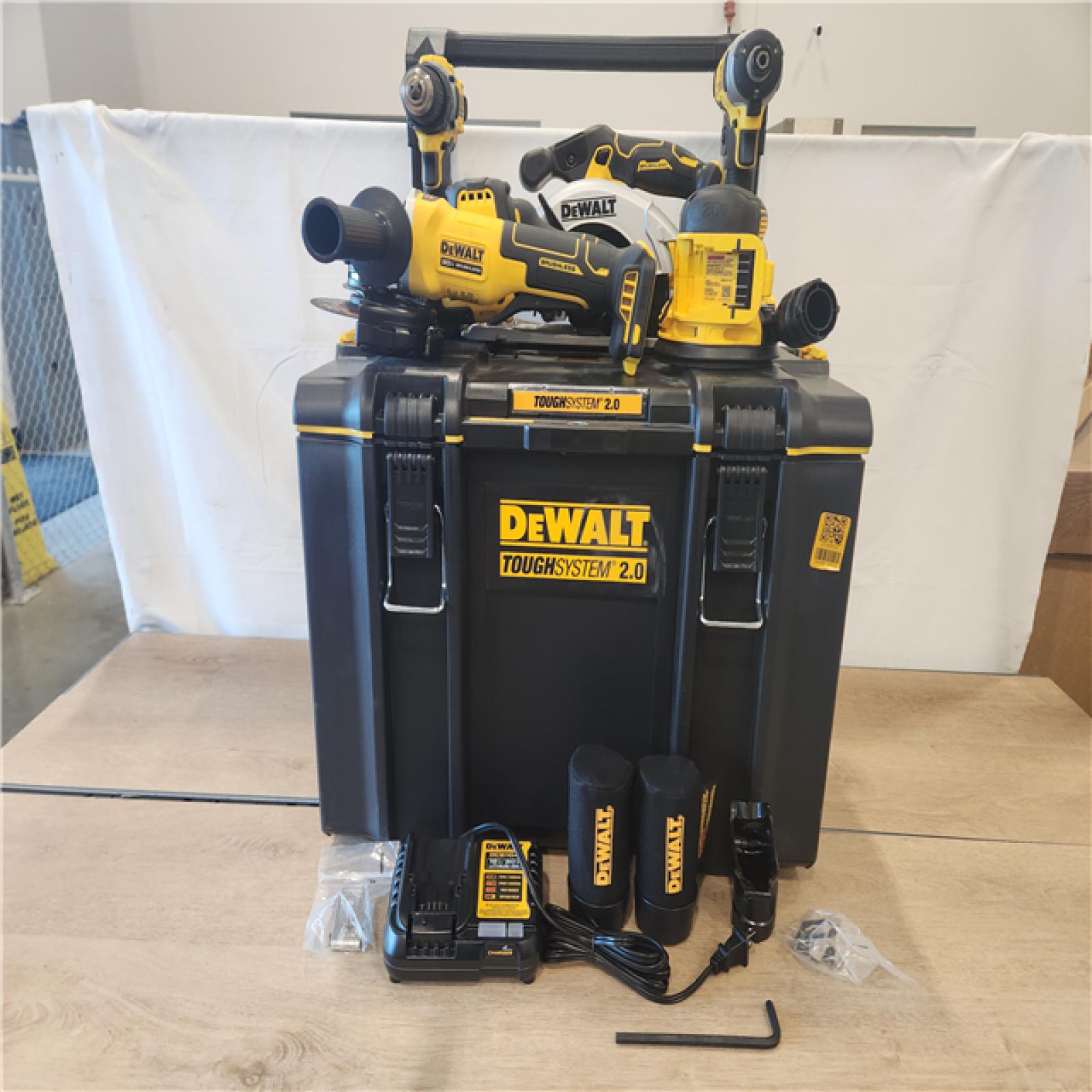 AS-IS- DEWALT 20V Lithium-Ion Cordless 6-Tool Combo Kit with 5.0 Ah and 2.0 Ah Batteries  Charger and Tough System 2.0 Rolling Toolbox