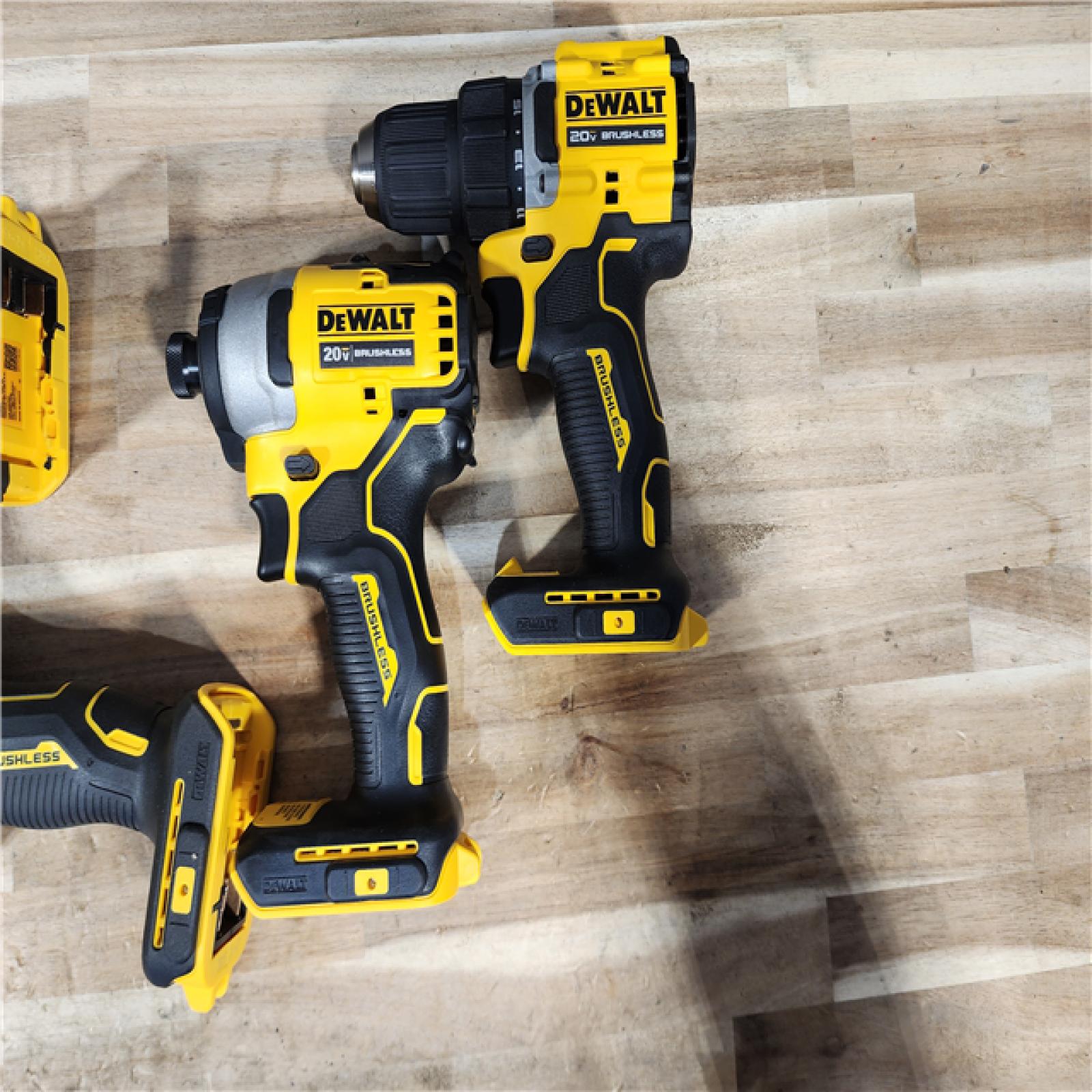 HOUSTON LOCATION - AS-IS (APPEARS LIKE NEW) DEWALT ATOMIC 20-Volt Lithium-Ion Cordless Brushless (4-Tool) Combo Kit