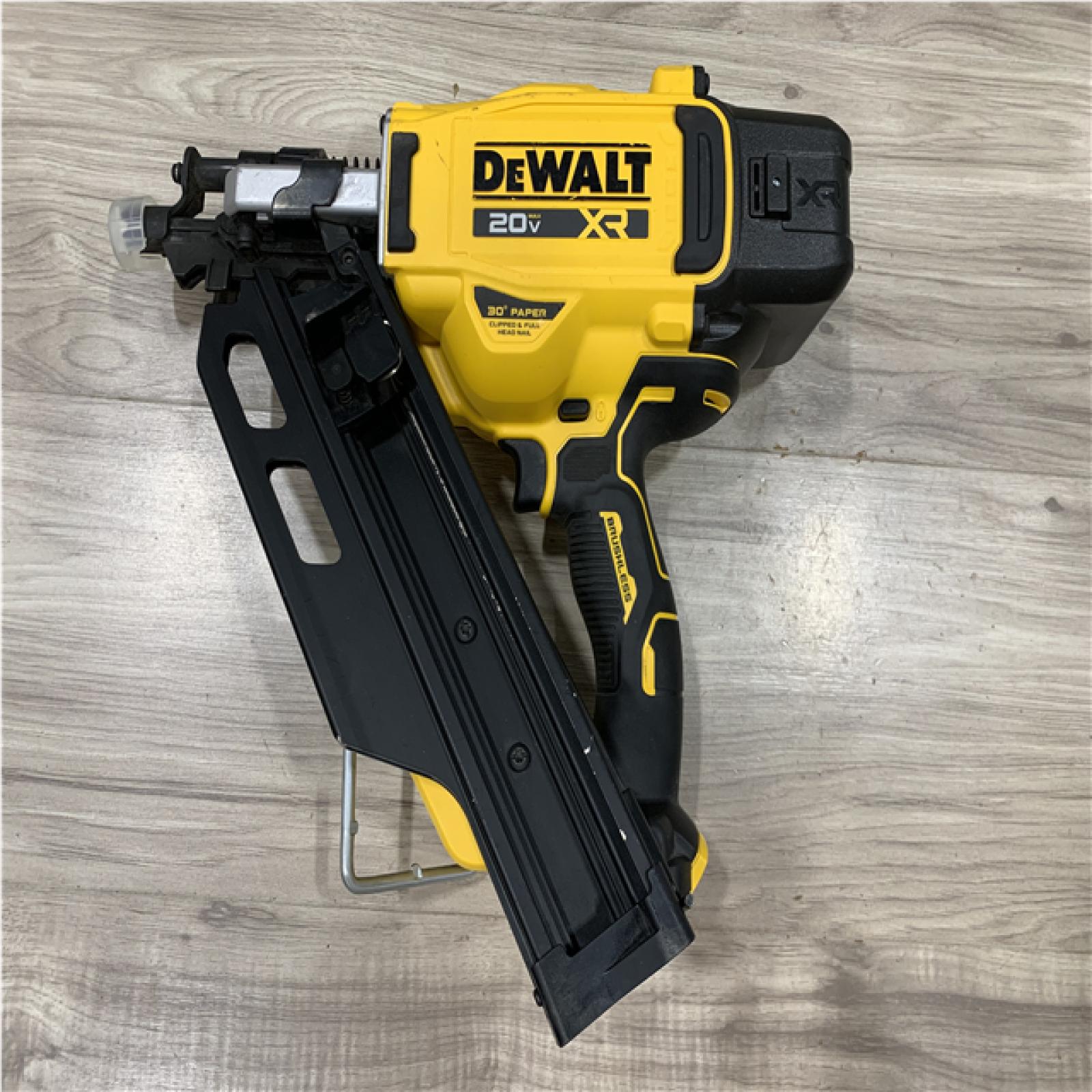 AS-IS DEWALT 20V 30 Degree Cordless Framing Nailer (Tool-Only)
