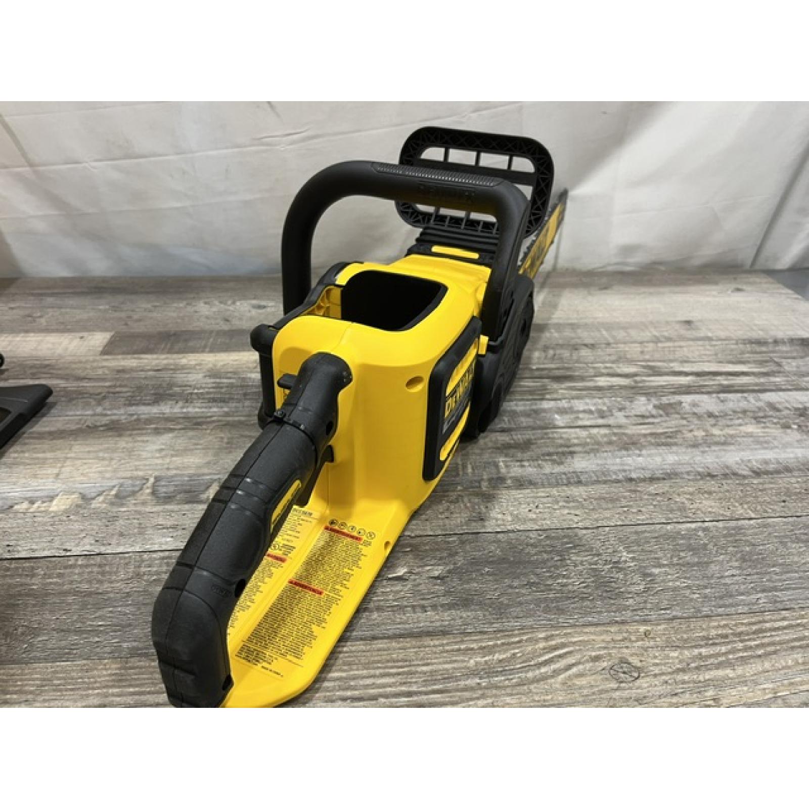 AS-IS DEWALT FLEXVOLT 60V MAX 16in. Brushless Cordless Battery Powered Chainsaw Kit