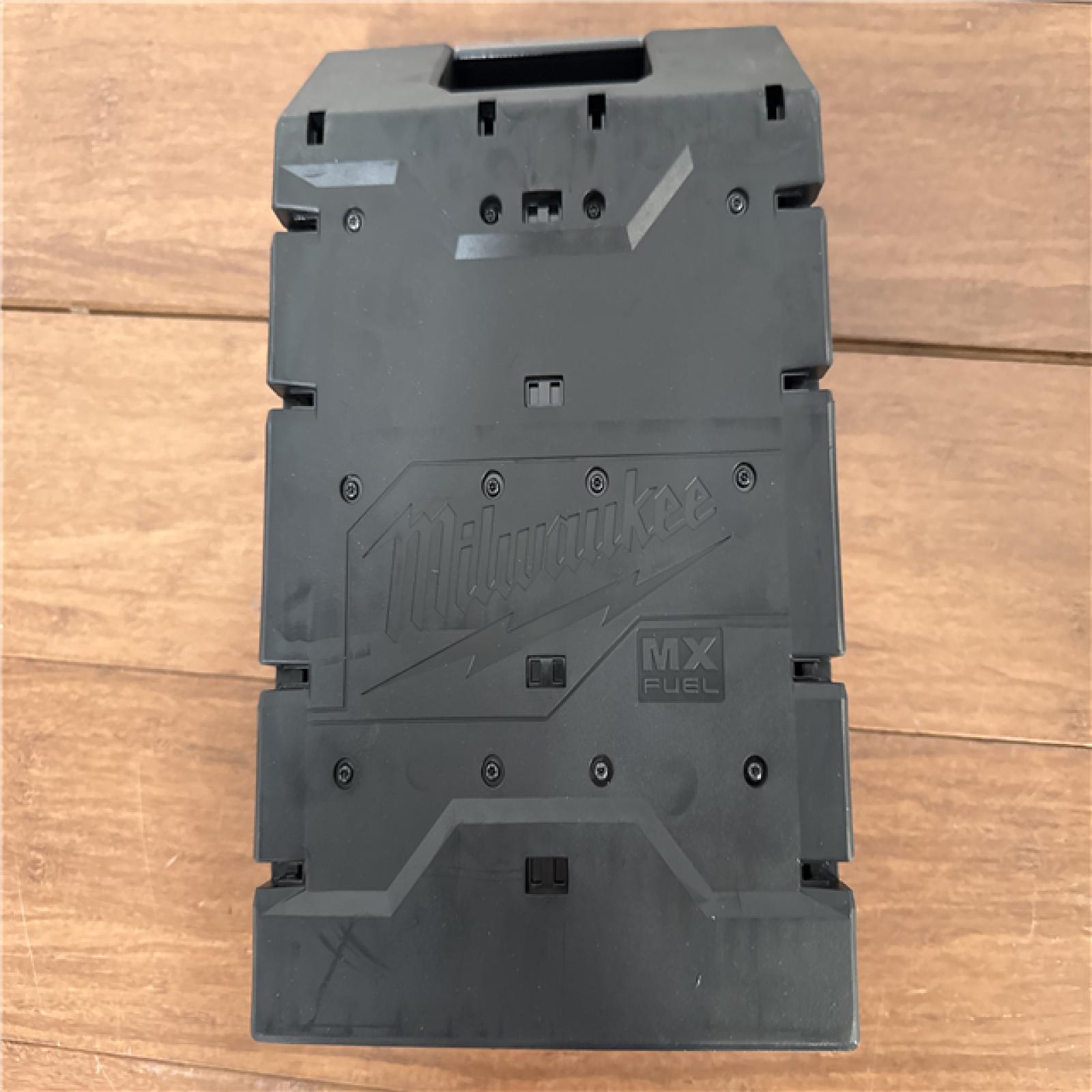 California NEW Milwaukee XC406 Battery (1)