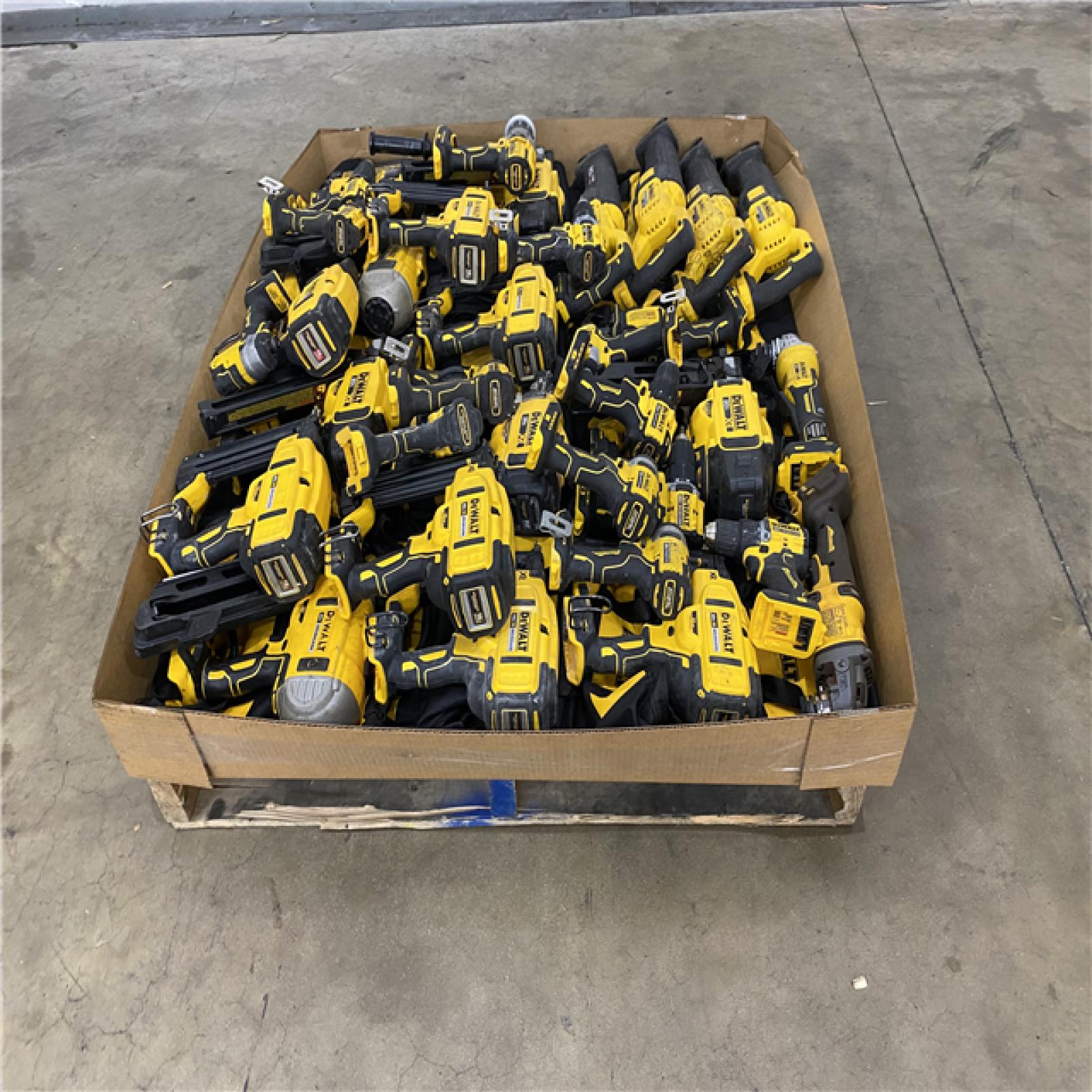 Houston Location AS IS - Tool Pallet