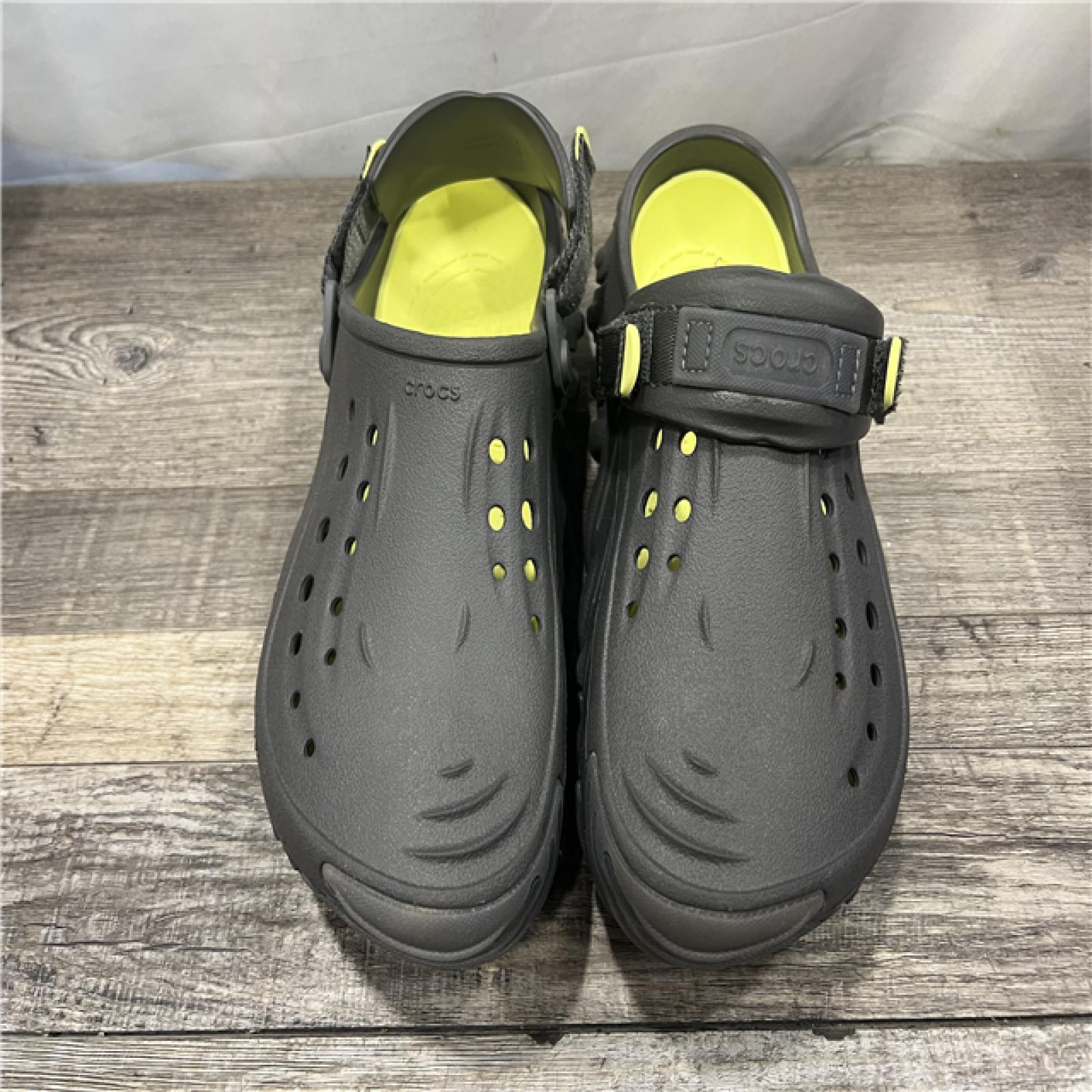 GOOD Crocs Echo Clog; Gray Green,  W9/M7