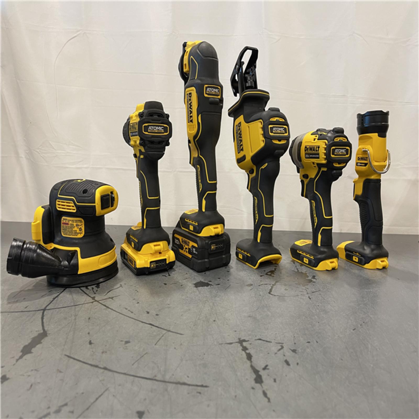 AS-IS - DEWALT 20-Volt MAX Lithium-Ion Cordless 7 Tool Combo Kit