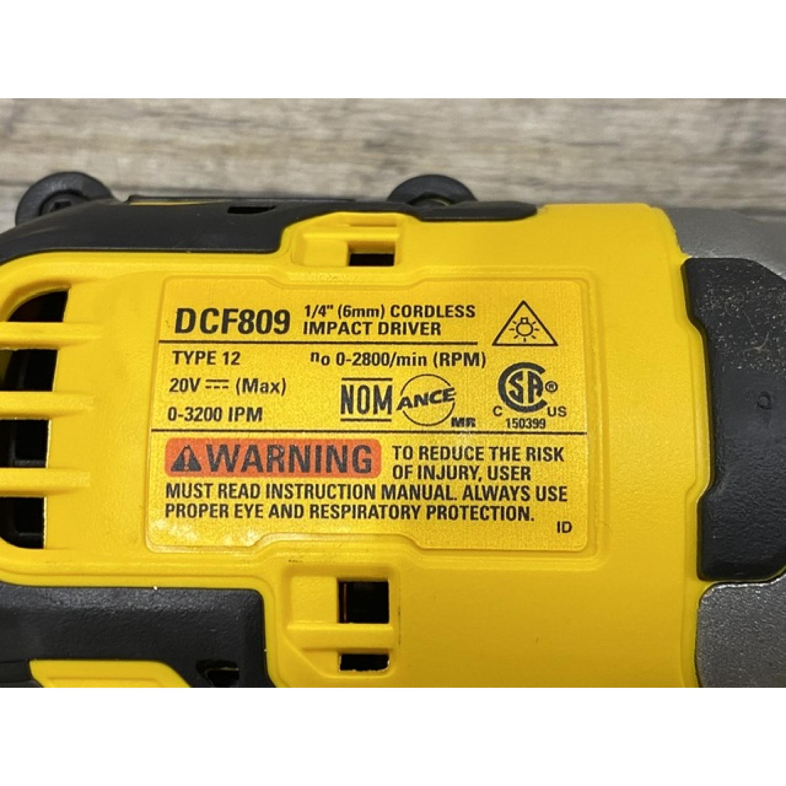 AS-IS DEWALT Atomic 20V Max Lithium-Ion Brushless Cordless Compact 1/4 in. Impact Driver Kit