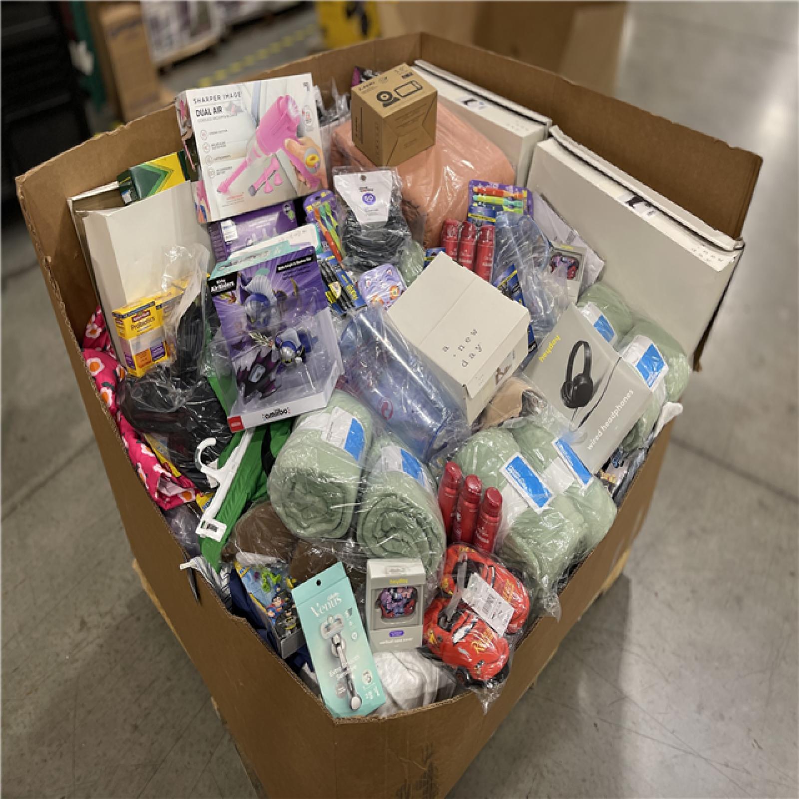 DALLAS LOCATION- NEW!- BULLSEYE MIXED PALLET