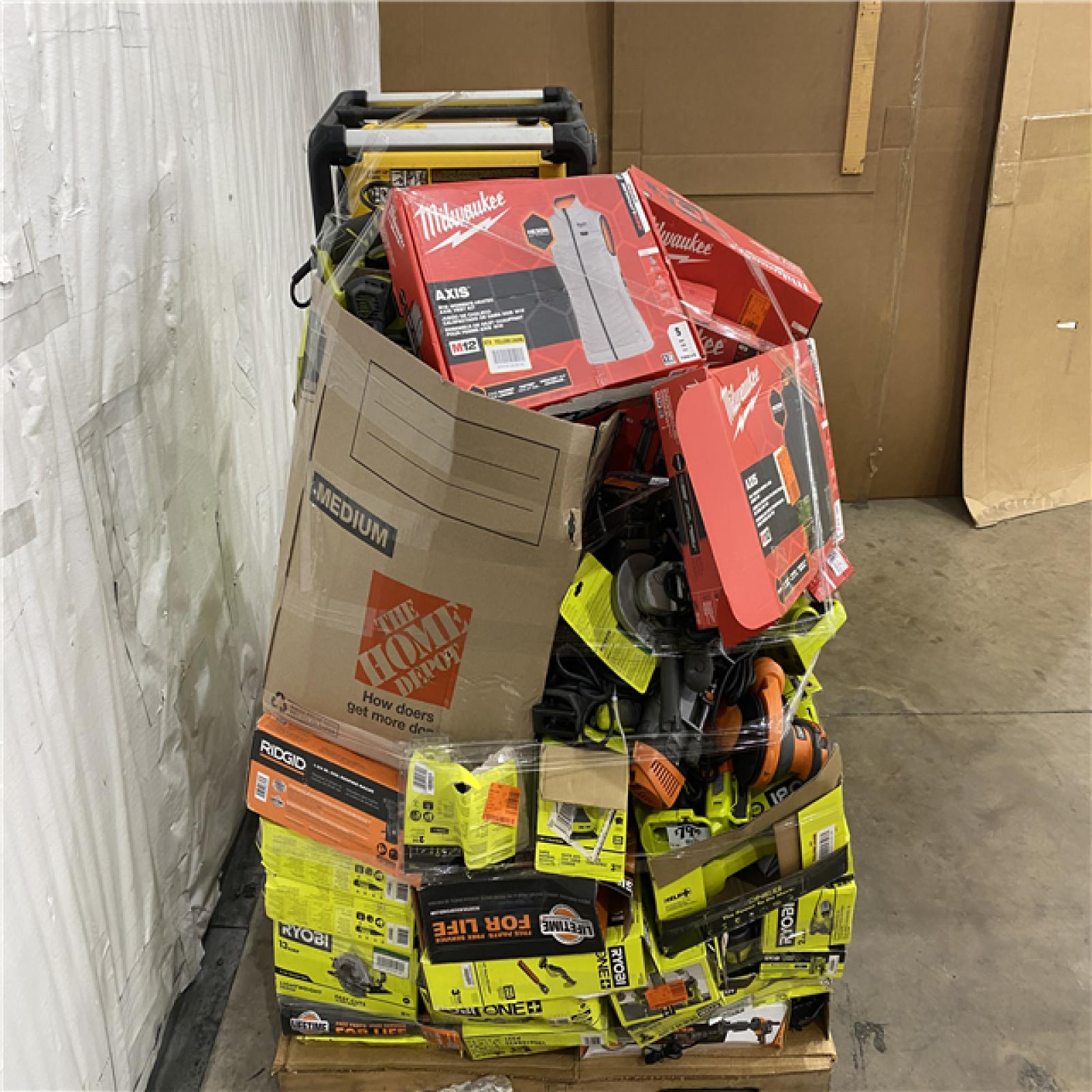 Houston Location AS IS - Tool Pallet