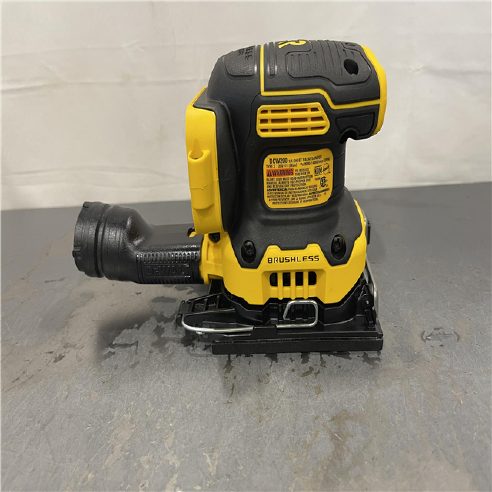 AS-IS - DEWALT 20V MAX XR Brushless Cordless 1/4 Sheet Variable Speed Sander