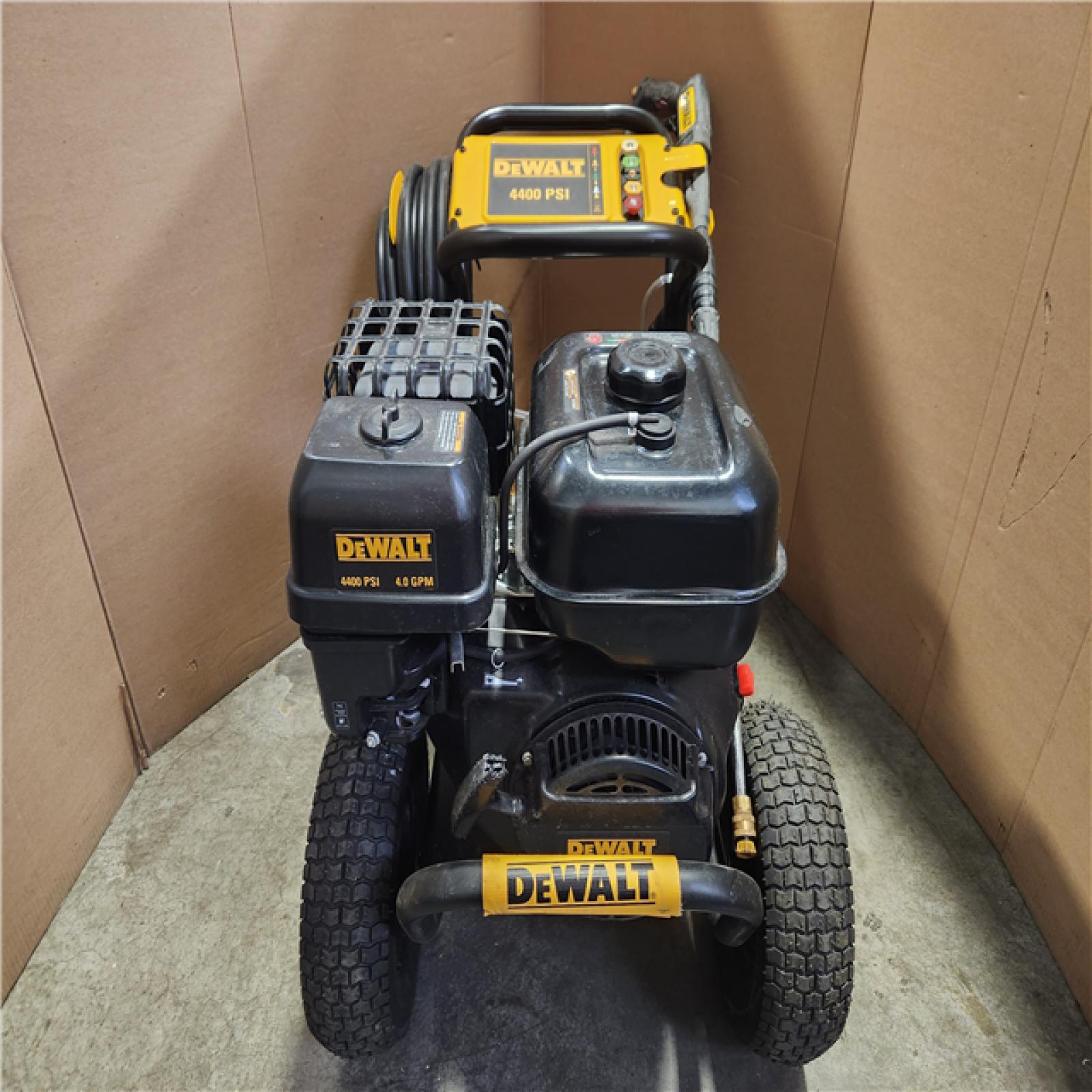 Phoenix AS-IS DEWALT 4400 PSI 4.0 GPM Cold Water Gas Pressure Washer