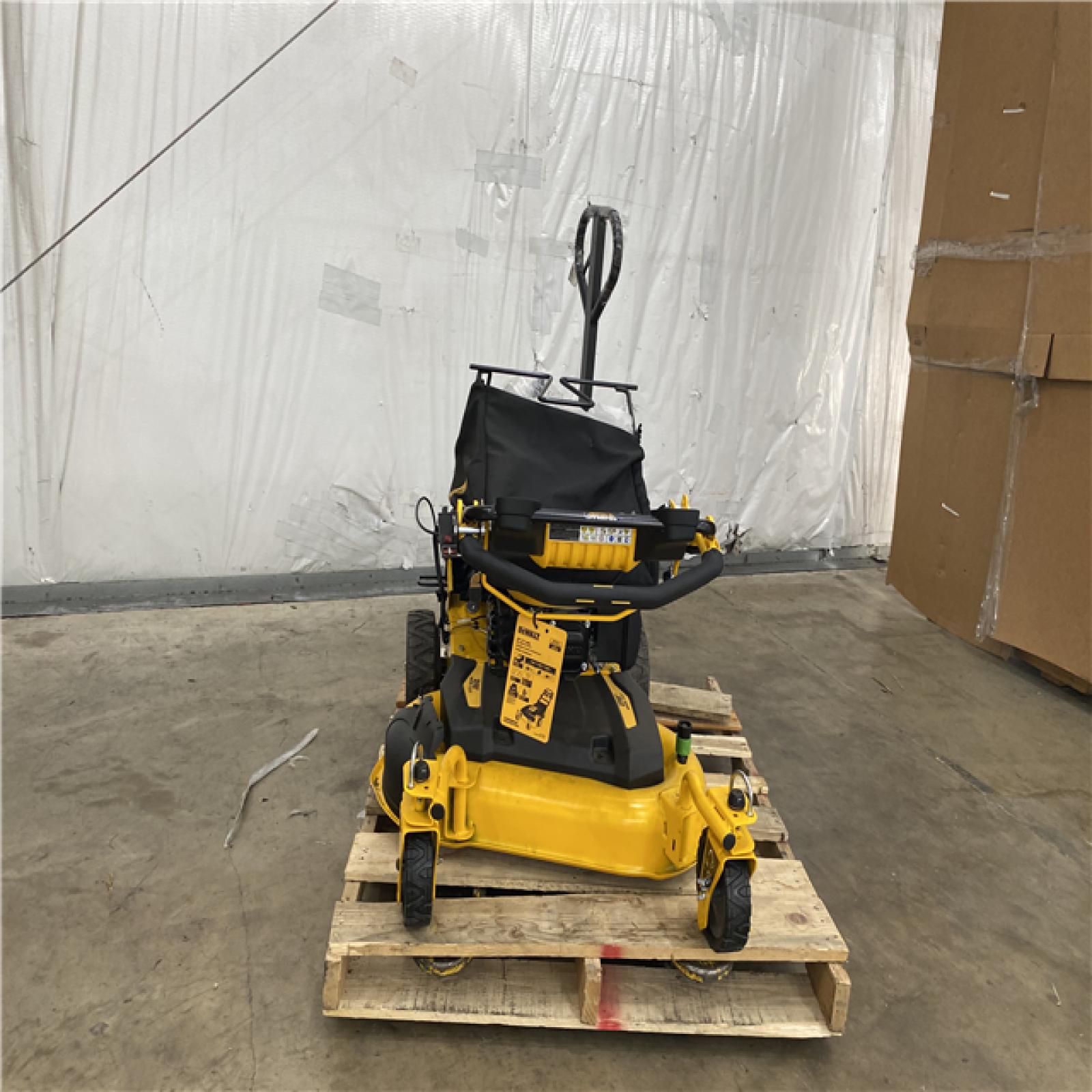 Houston Location AS IS - Outdoor Power Equipment