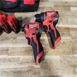 HOUSTON LOCATION - AS - IS Milwaukee 2 Tool Combo Kit W/ (2) Battery & Charger