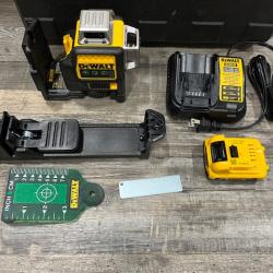 AS-IS DEWALT Pneumatic 18-Gauge 1/4 in. Crown Corded Stapler