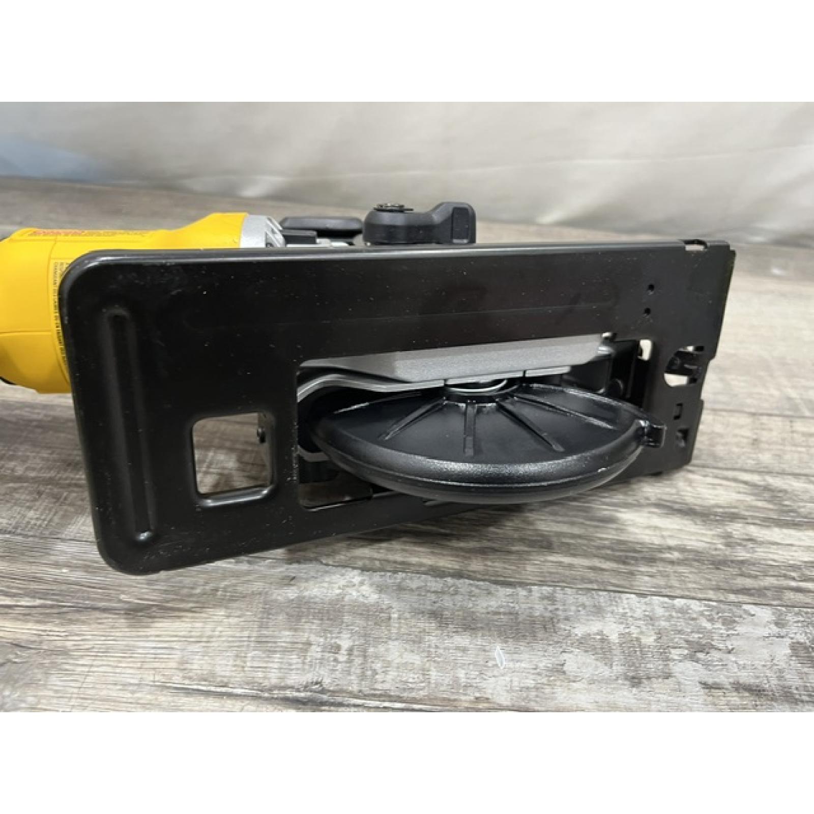 AS-IS DEWALT ATOMIC 20V MAX Cordless Brushless 4-1/2 in. Circular Saw (Tool Only)
