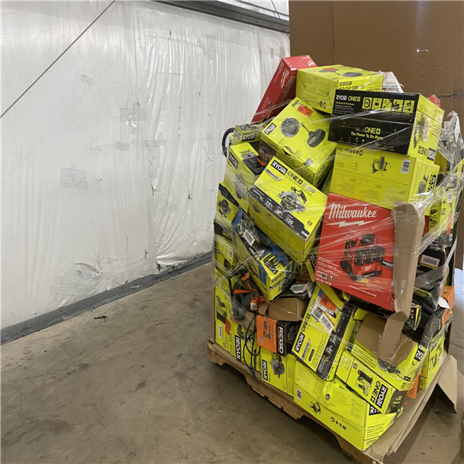 Houston Location AS IS - Tool Pallet