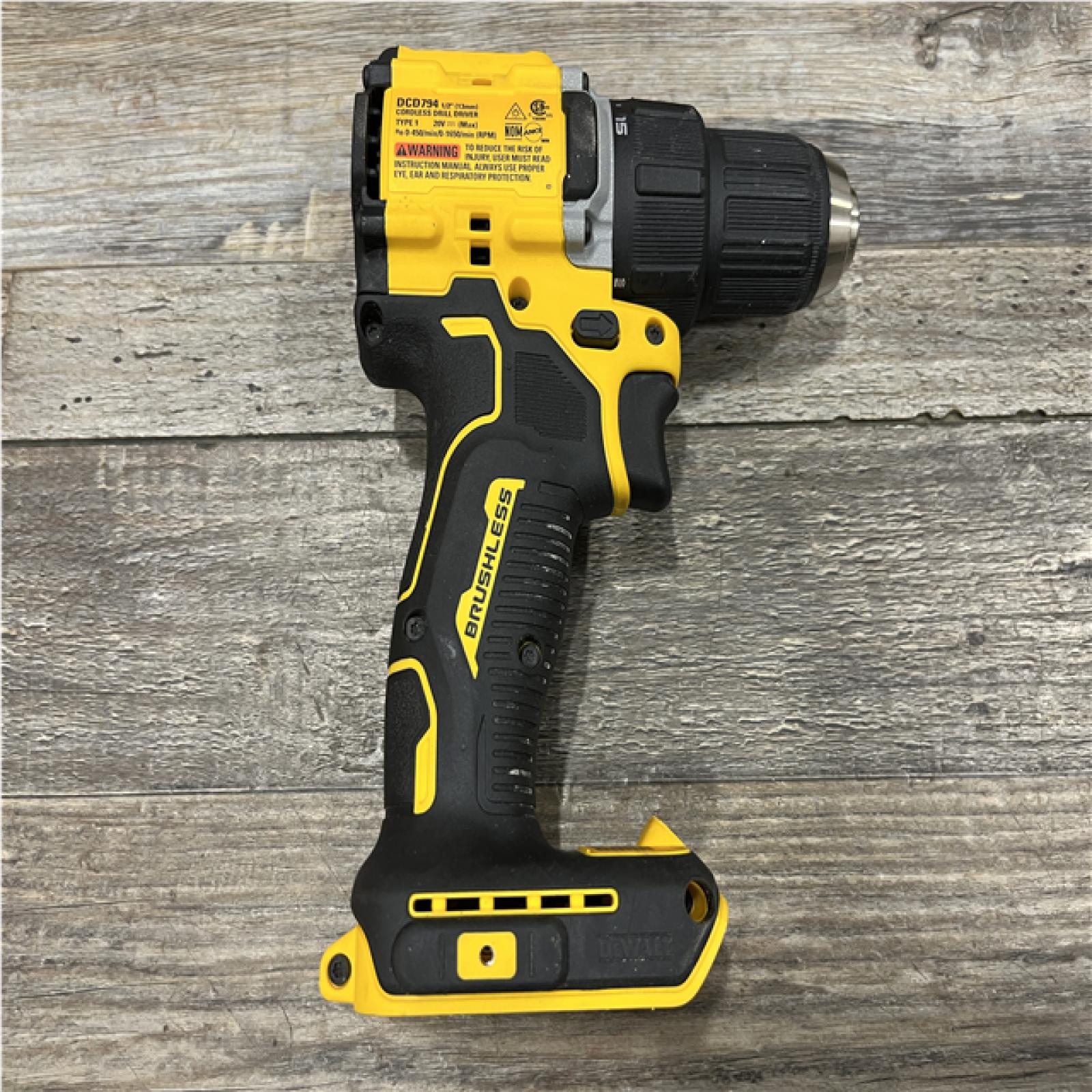 AS-IS DEWALT Atomic 20V Lithium-Ion Cordless Compact 1/2 in. Drill/Driver Kit