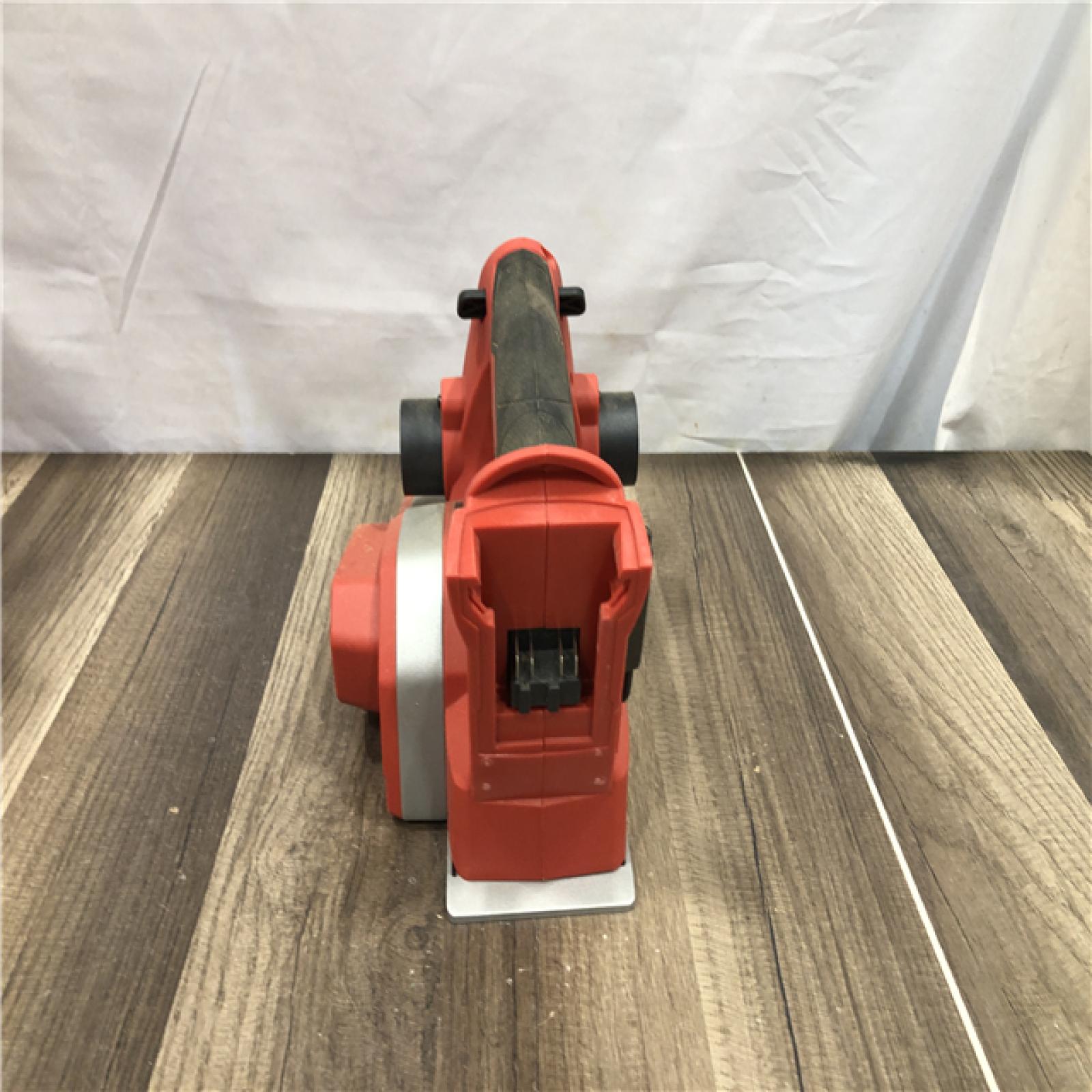 AS-IS Milwaukee 18V Lithium-Ion Cordless 3-1/4 in. Planer (Tool-Only)
