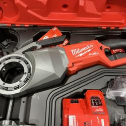 NEW - Milwaukee 18 Fuel One-Key Cordless Brushless Pipe Threader Kit