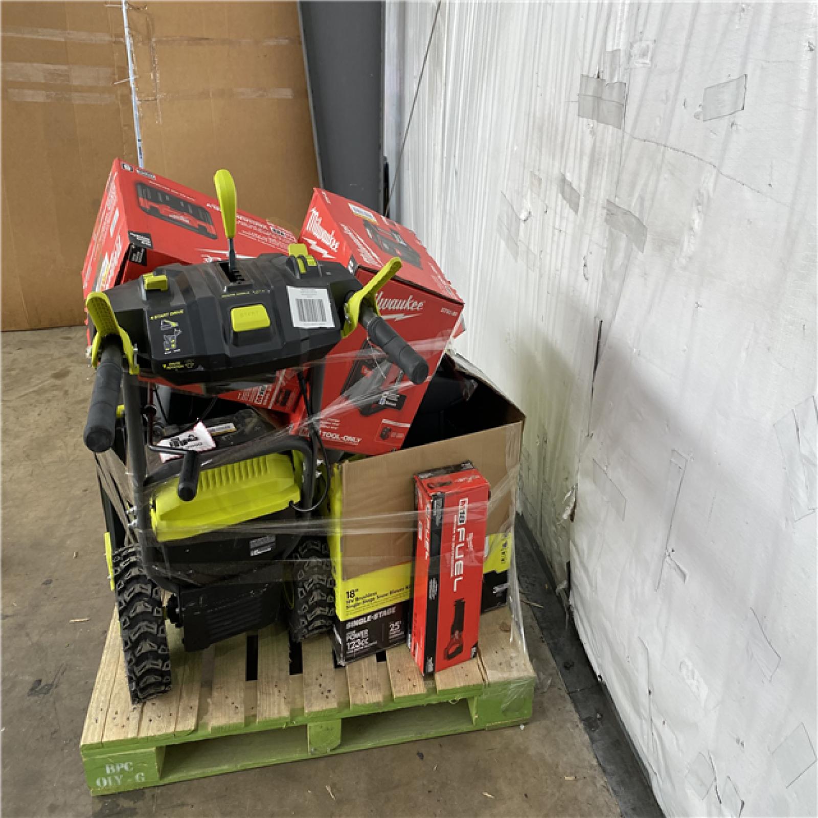 Houston Location AS IS - Tool Pallet