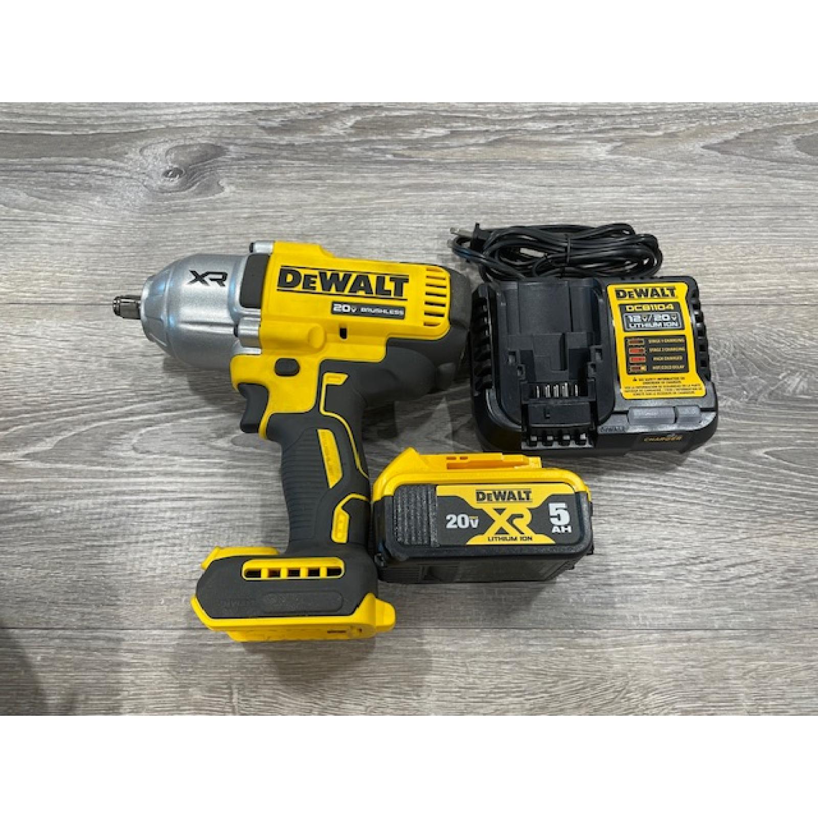 AS-IS DEWALT 20V MAX Lithium-Ion Cordless 1/2 in. Impact Wrench Kit