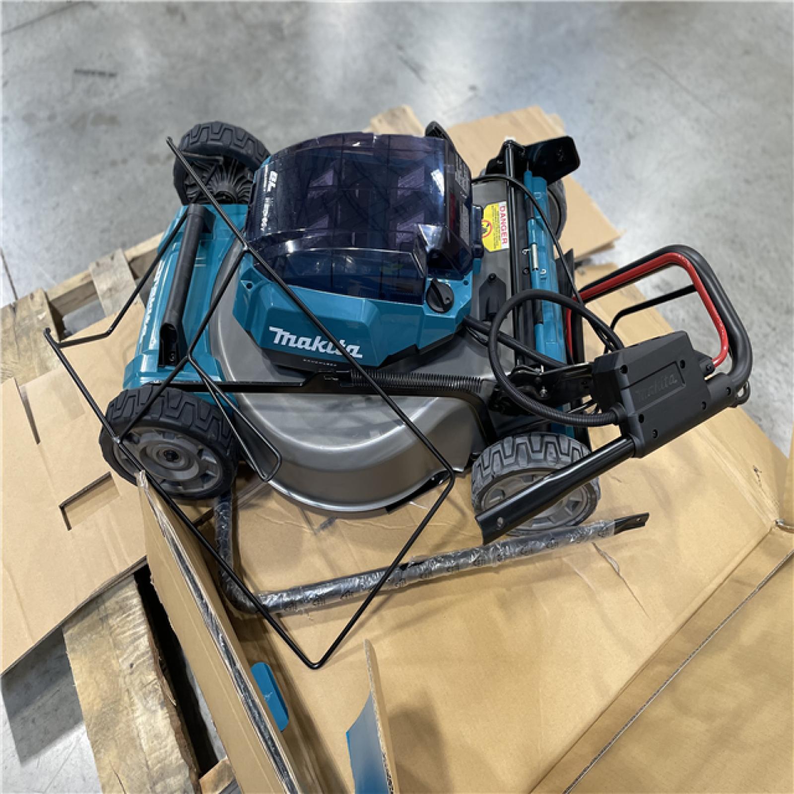 DALLAS LOCATION - MAKITA 21 in. 18V X2 (36V) LXT Lithium-Ion Cordless Walk Behind Self Propelled Lawn Mower
