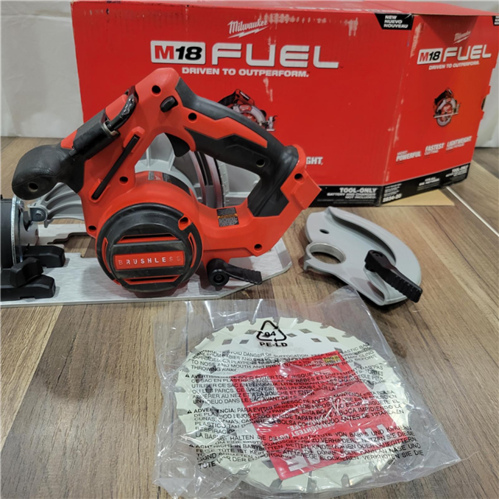 AS-IS  Milwaukee Tools M18 FUEL 7-1/4 Circular Saw (Tool Only) 2834-20