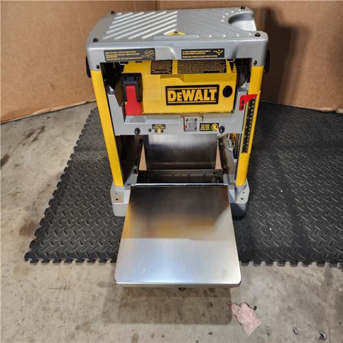 HOUSTON LOCATION - AS-IS DEWALT 15 Amp Corded 12.5 in. Bench Planer
