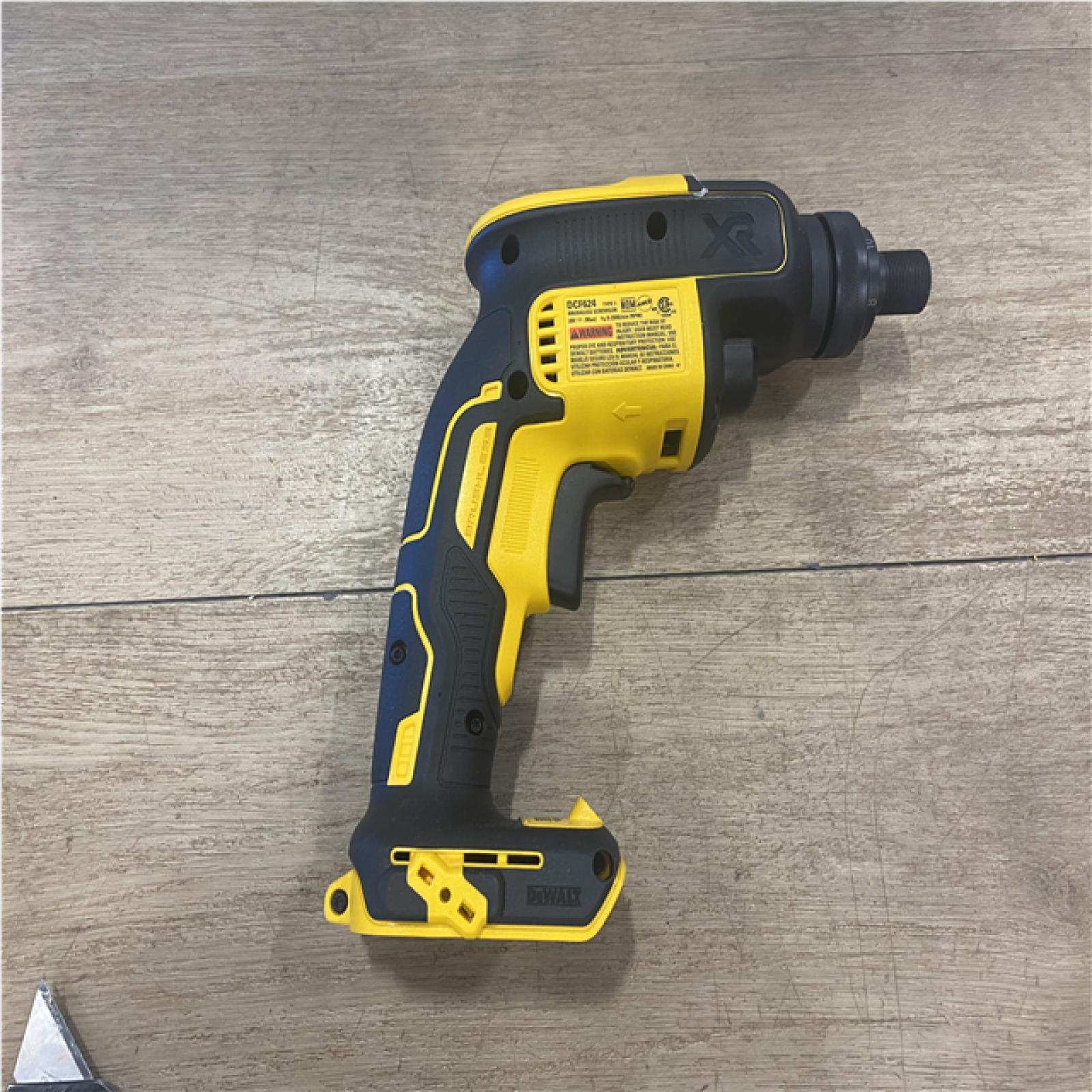 AS-IS DEWALT 20V MAX XR Cordless Brushless Drywall Screw Gun Threaded Clutch Housing (Tool Only)